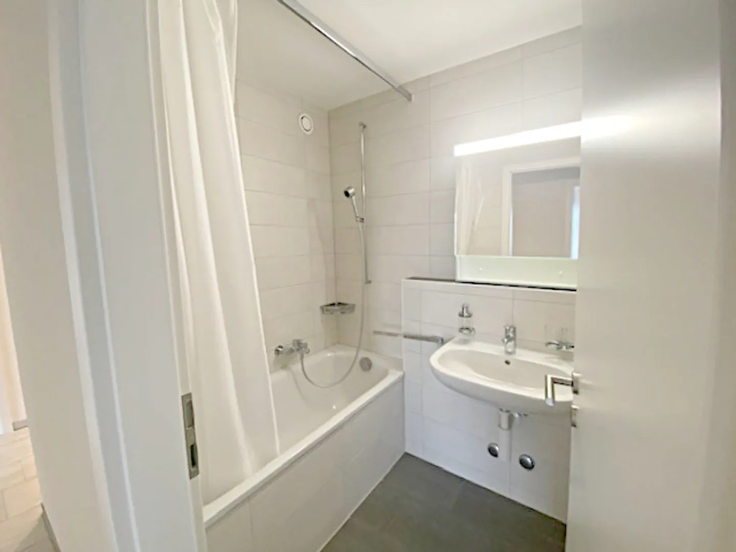 Appartamento 4 locali - Foto 6 di 7
