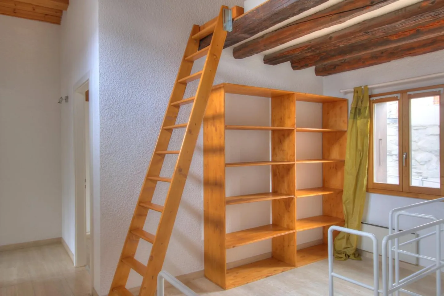 9-room House - Photo 7 of 13