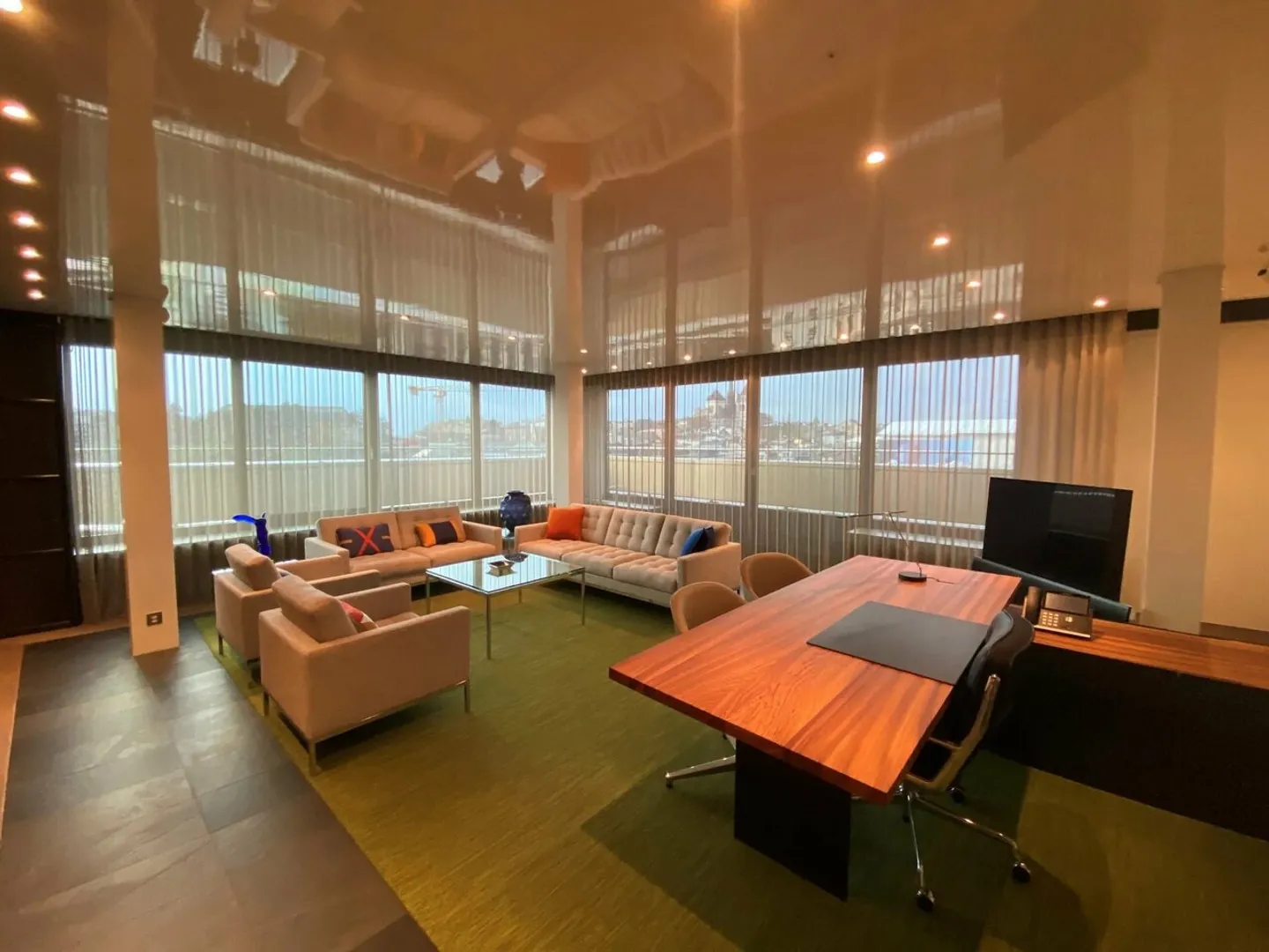 Superfici amministrative eccezionali in attico con terrazza privata - Foto 5 di 13