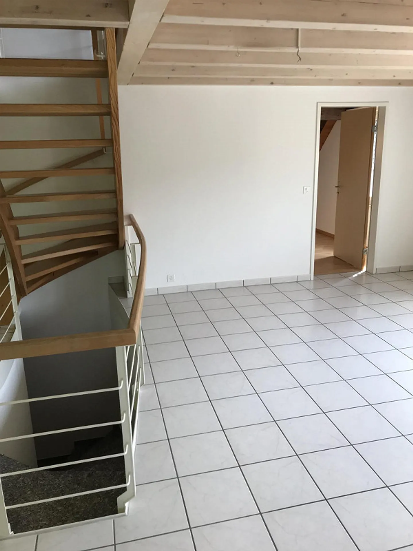 Appartamento romantico 3.5 Z-Maisonette 84 m2 - Foto 3 di 8