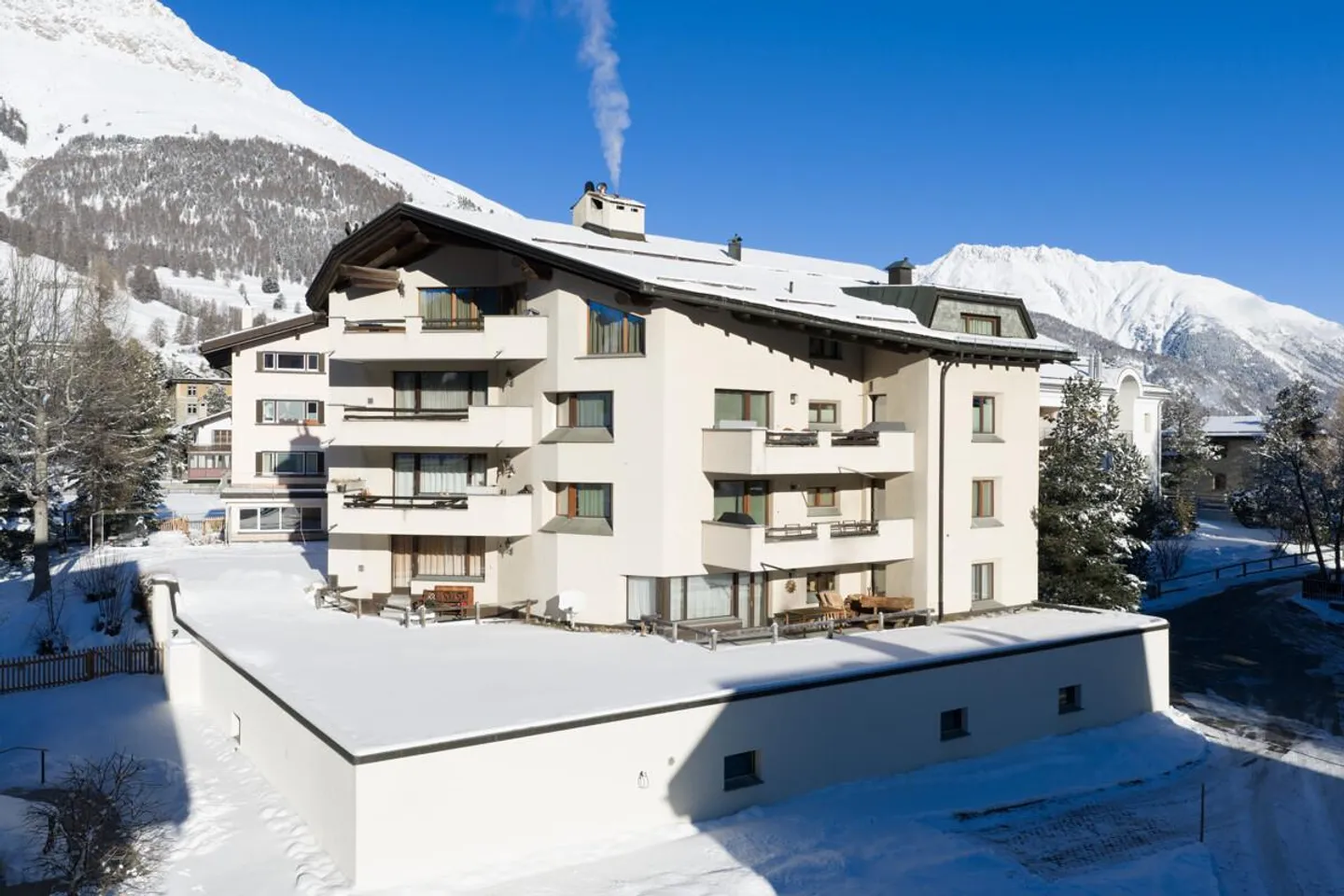 Cozy 3.5-room apartment nestled in beautiful Celerina - Photo 5 of 5