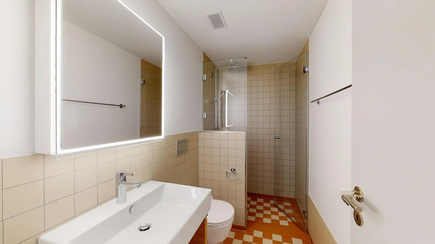 Ampio appartamento duplex di 4,5 locali a Embrach - Foto 5 di 13