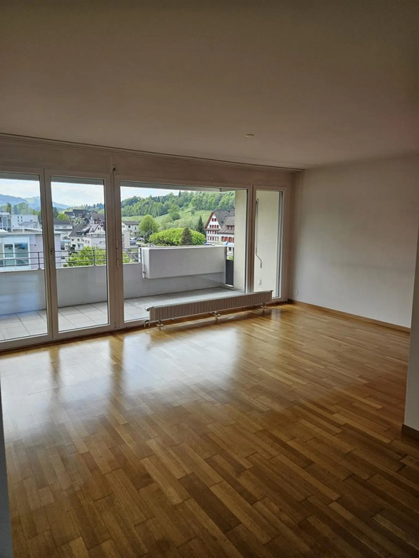 Appartement familial de 4,5 pièces à Ebikon - Photo 3 sur 11