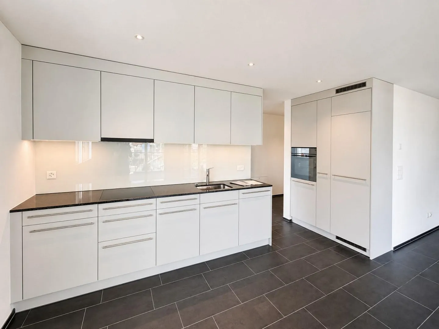 Moderne 3.5-Zimmer Wohnung - Foto 2 von 13