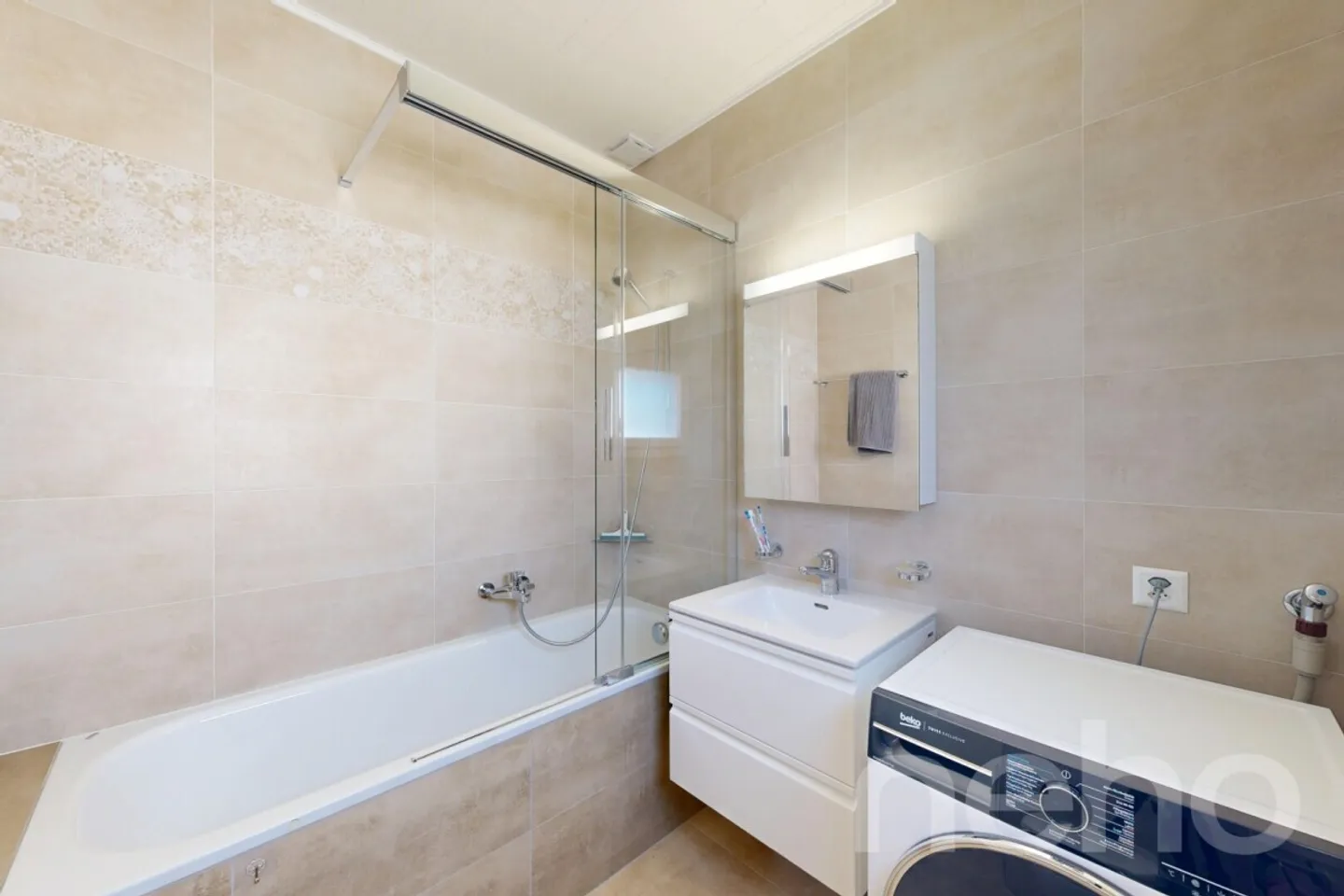 Duplex attico ristrutturato in Terre Sainte con volumi generosi - Foto 12 di 12
