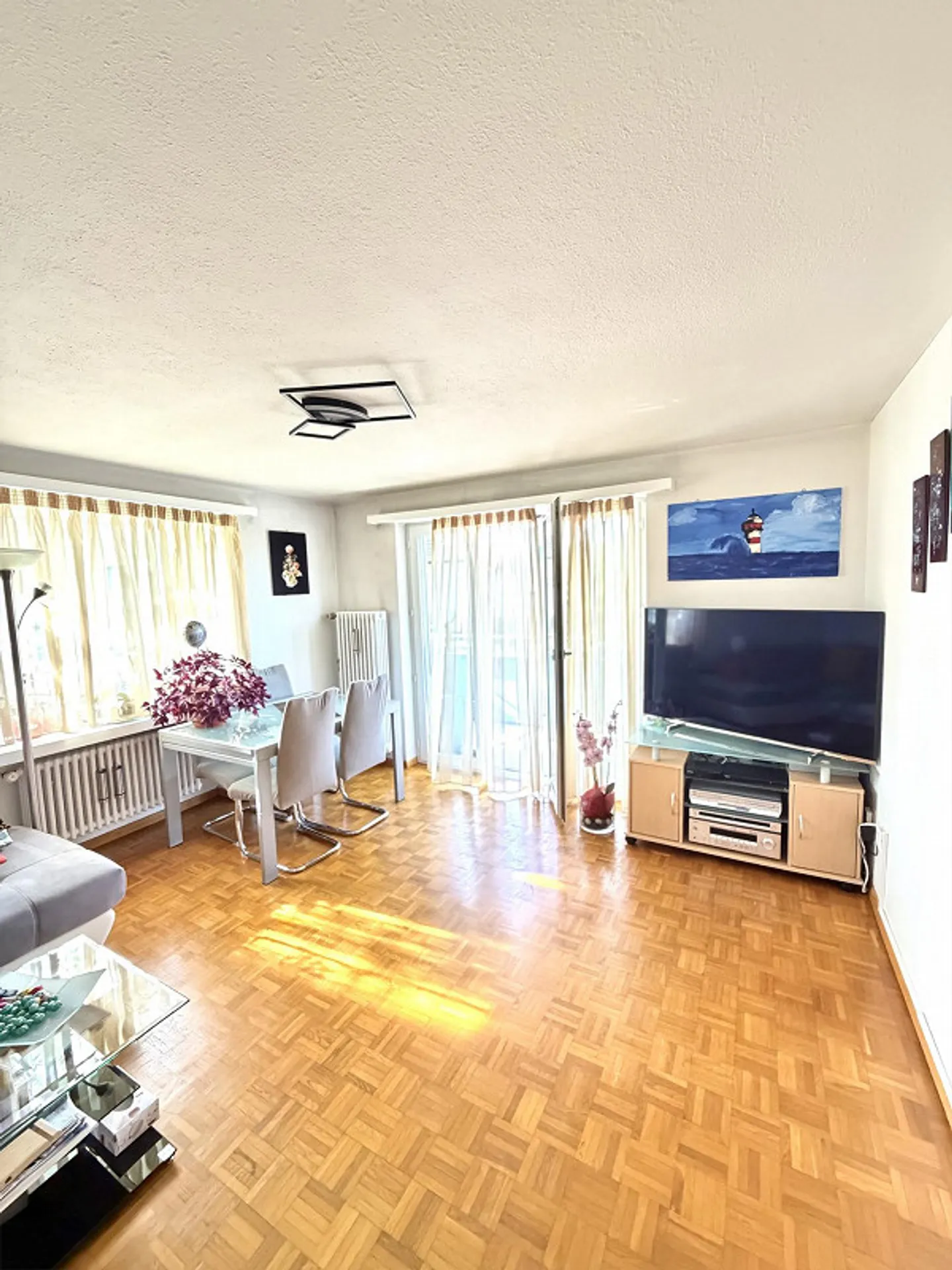 Appartement 4 pièces confortable dans un emplacement calme - Photo 4 sur 12