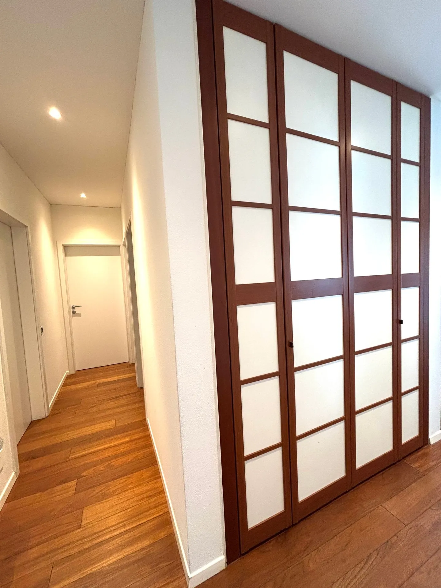 Duplex elegante 5.5 a Bellinzona - zona residenziale tranquilla! - Foto 6 di 13