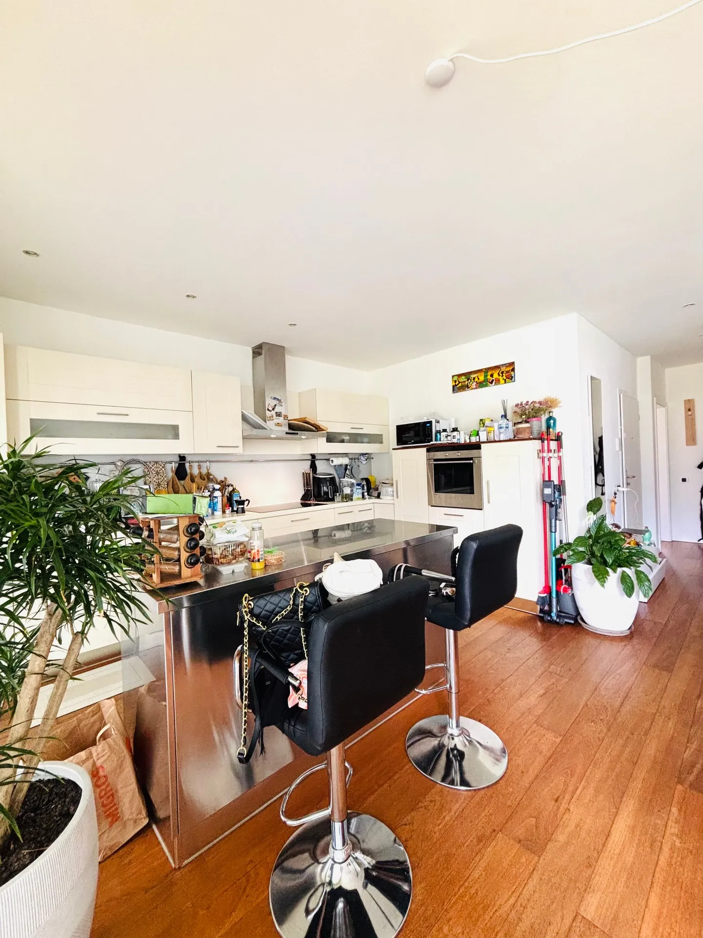 Duplex elegante 5.5 a Bellinzona - zona residenziale tranquilla! - Foto 3 di 13