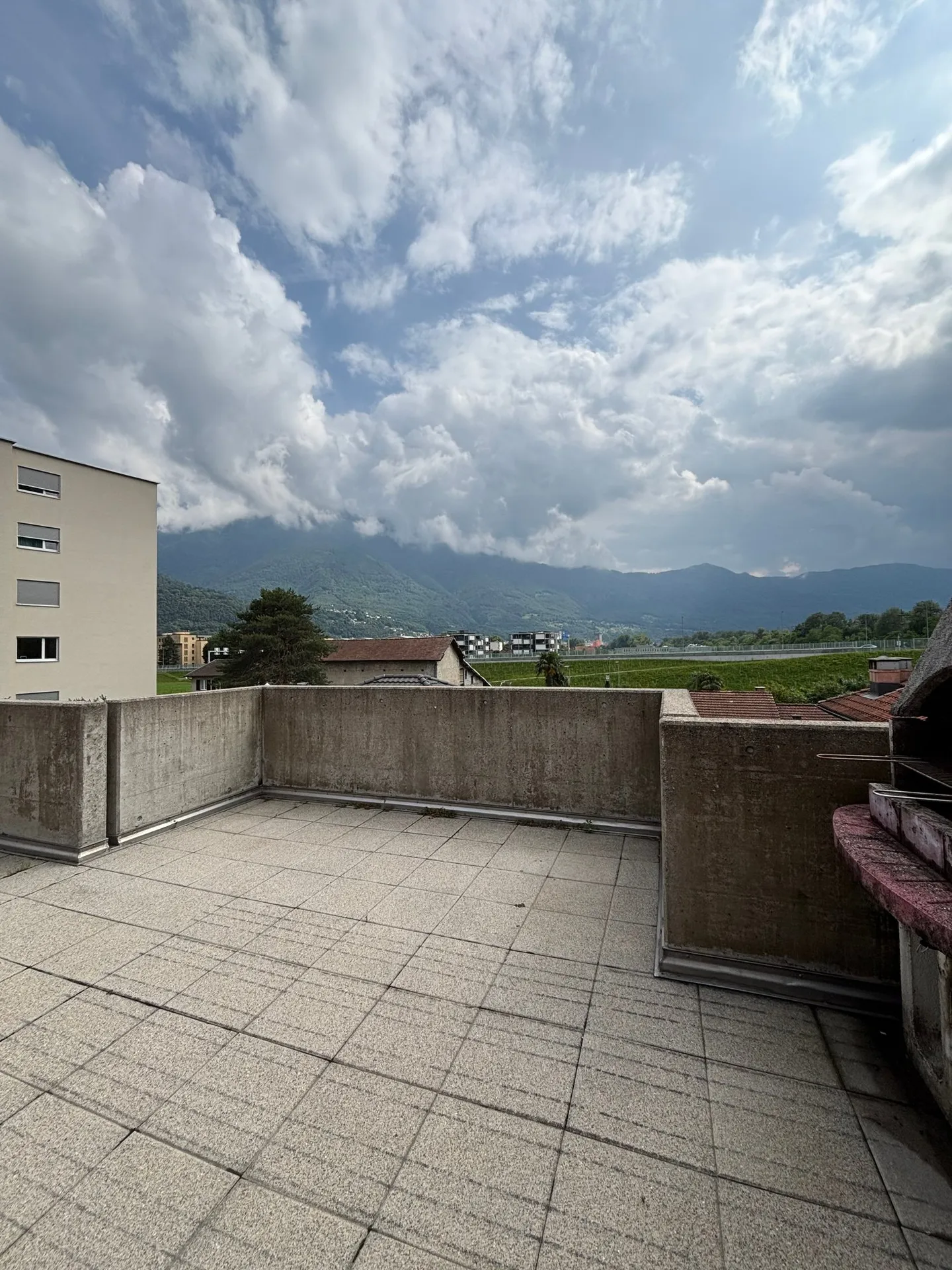 Duplex elegante 5.5 a Bellinzona - zona residenziale tranquilla! - Foto 11 di 13