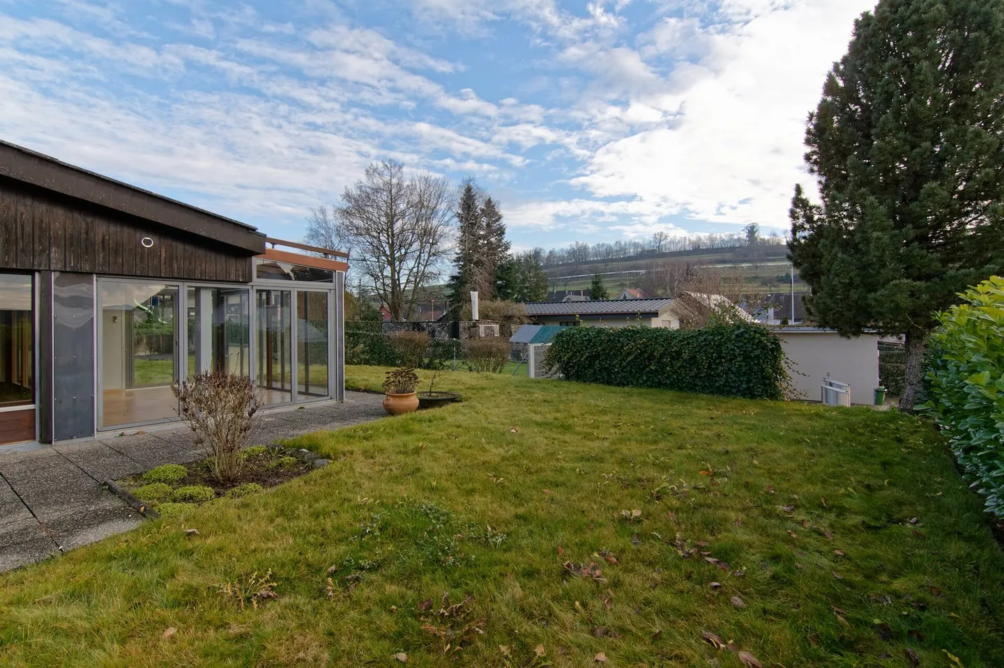 Detached 6.5 Room Single Family Home in a Very Quiet Location - Photo 9 of 9