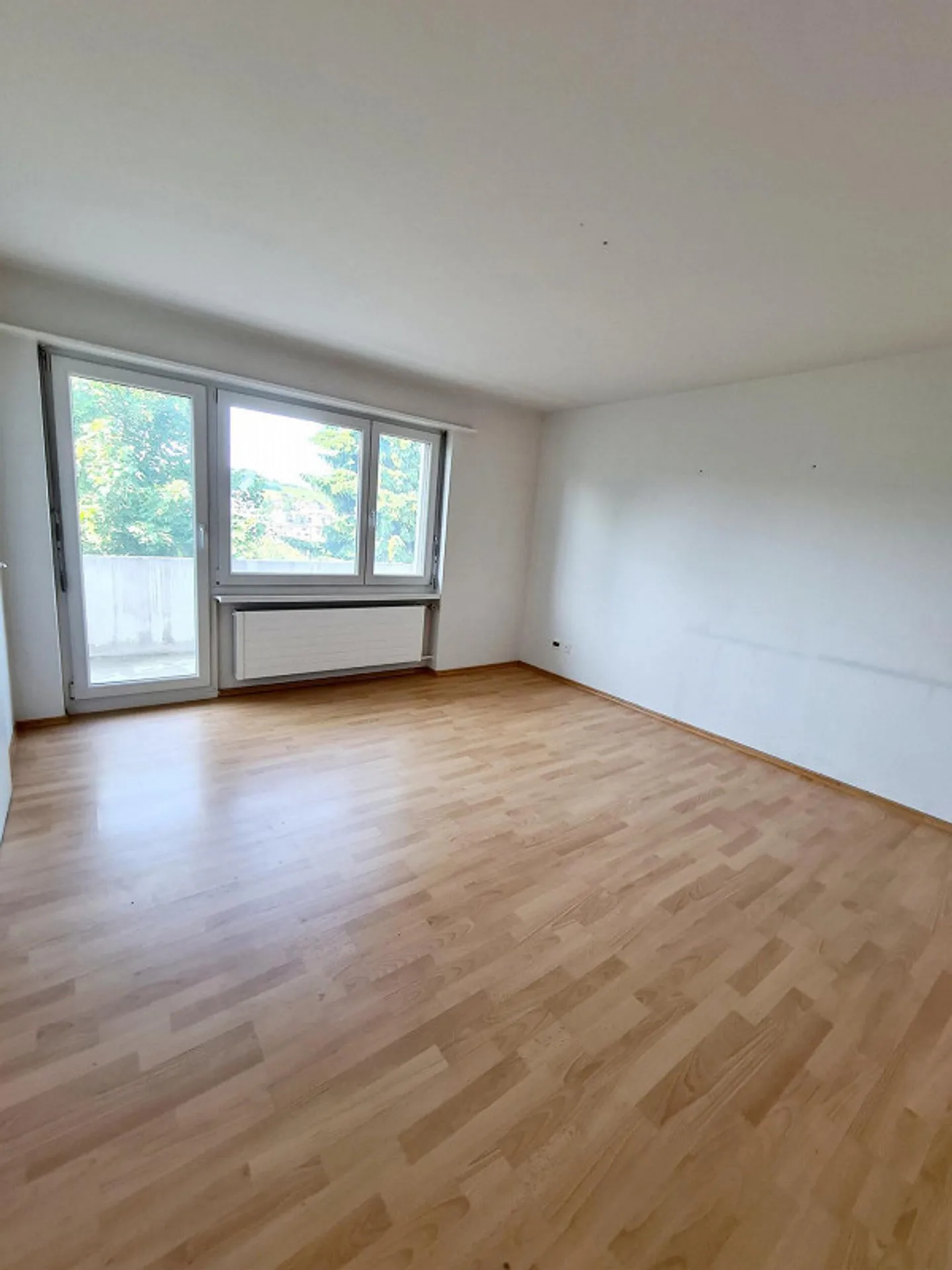 Moderno appartamento con 2 camere e balcone a Wil - Foto 4 di 7