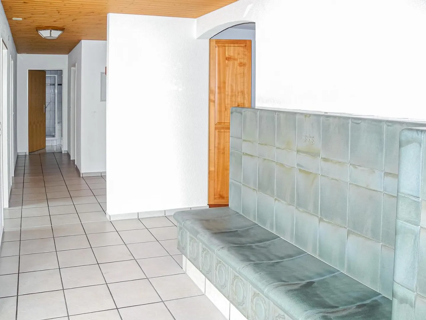 Casa residenziale con fienile in posizione idilliaca - Foto 9 di 14