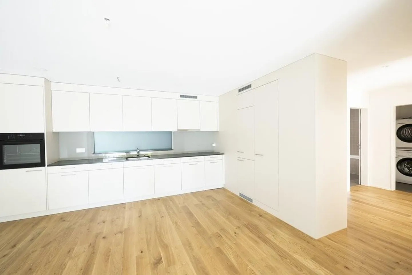 Wohnung am Bahnweid gesucht? - Foto 2 von 7