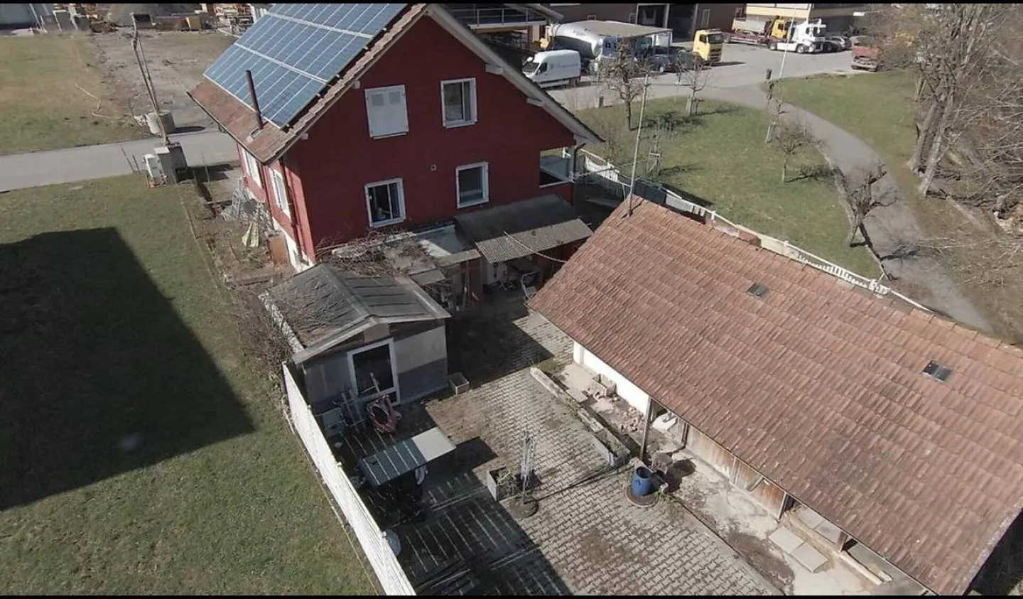 EFH mit Landreserve & Pferdestall - Ausbaupotenzial - Foto 2 von 18