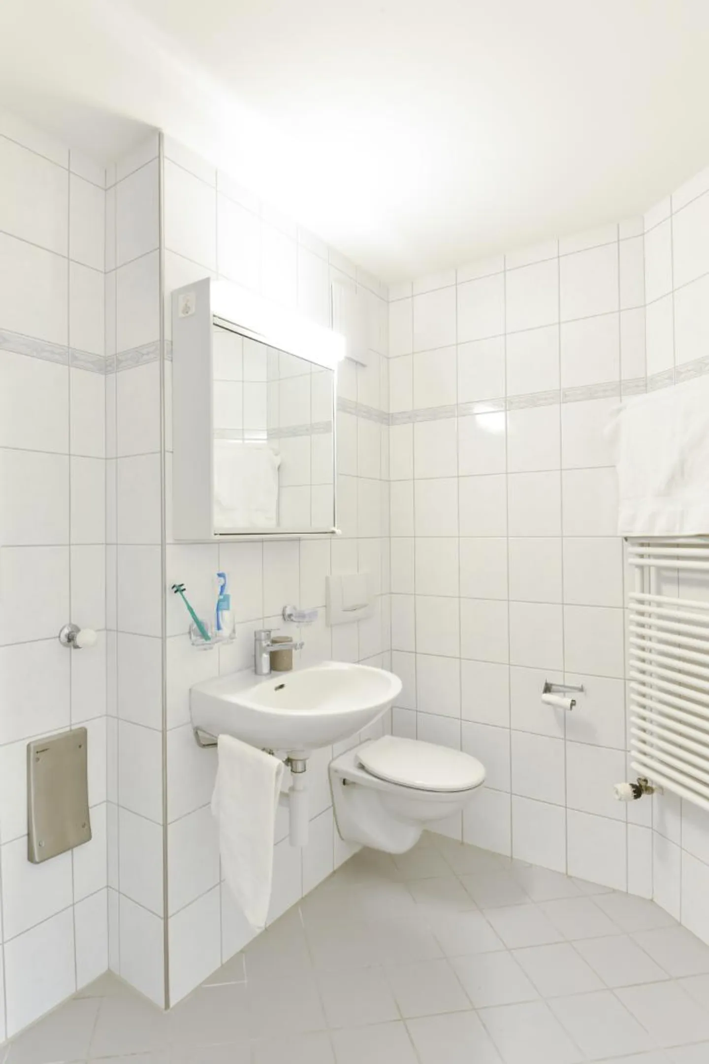 Apartment seeks new tenant - Photo 4 of 8