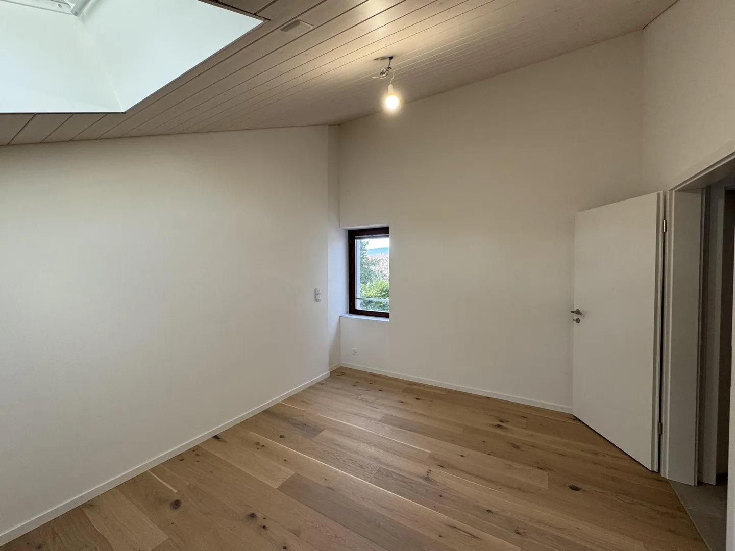 Triplex di Lusso con Vista Lago - Foto 6 di 11