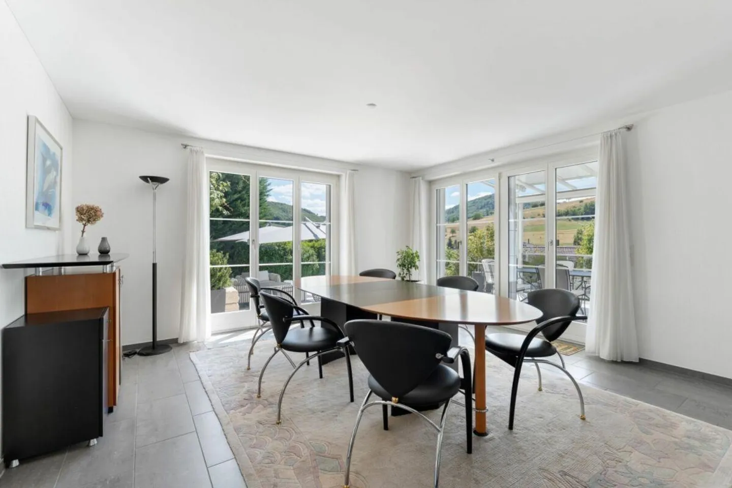 Exclusive Villa with Wellness Area, Swimming Pool and a Unique Wine Cellar - Photo 11 of 25