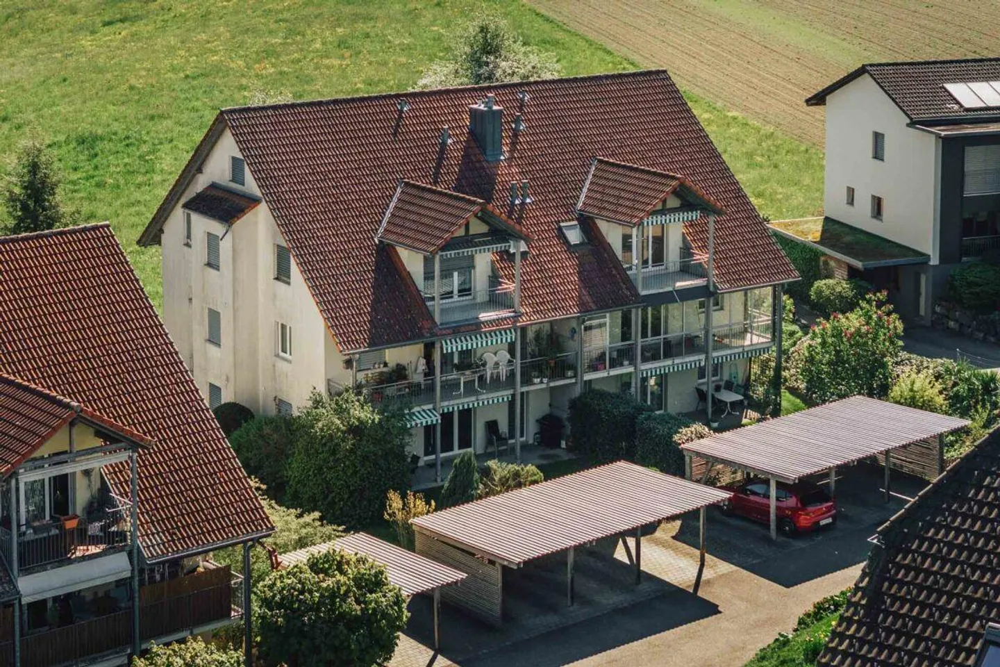 APPARTAMENTO DI PROPRIETÀ CON GALLERIA - Foto 1 di 21