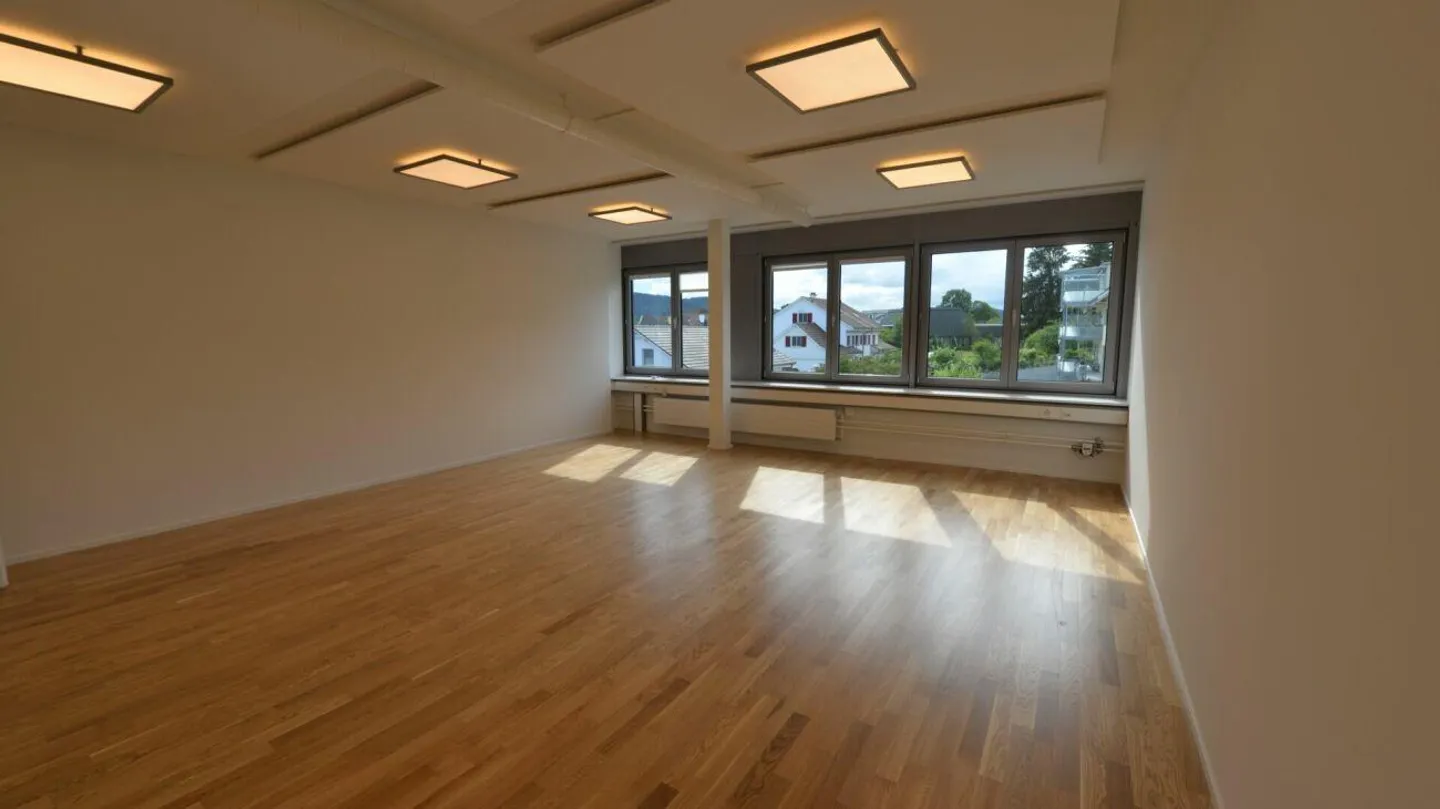 Modern practice or office space - Photo 2 of 8