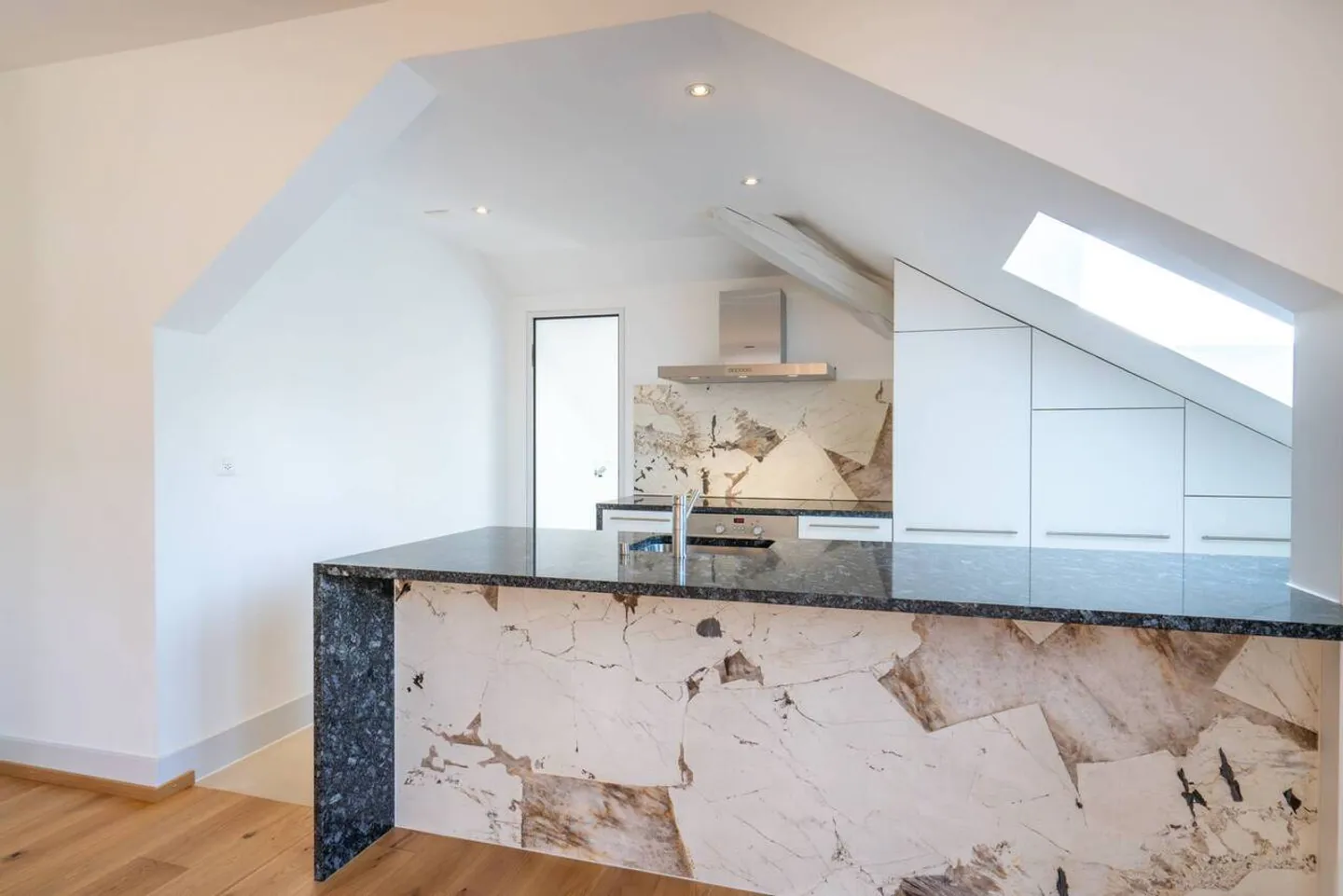 Superbo appartamento 3.5 di 130 m2 - Ultimo piano - Foto 4 di 13