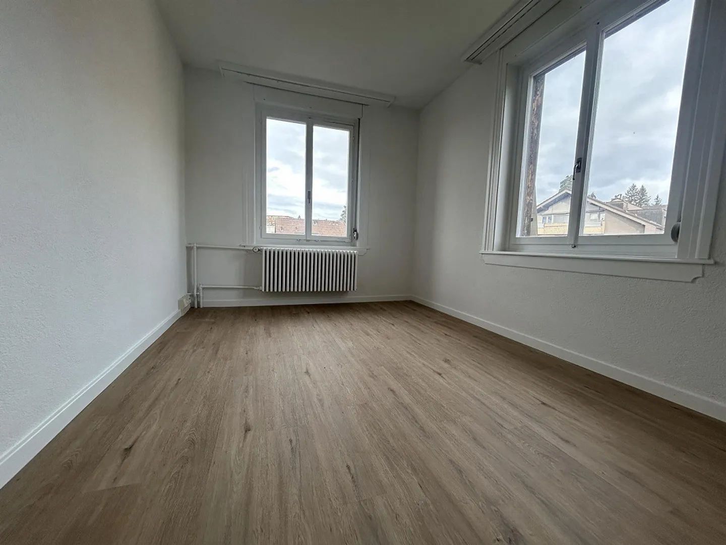 Bellissimo appartamento 4.5 stanze recentemente ristrutturato - Foto 7 di 11