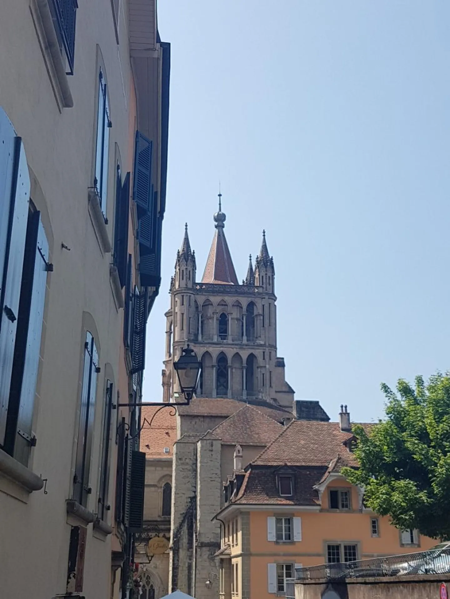 Lausanne Cité, Old Town, 5 minutes from the metro - Photo 1 of 6