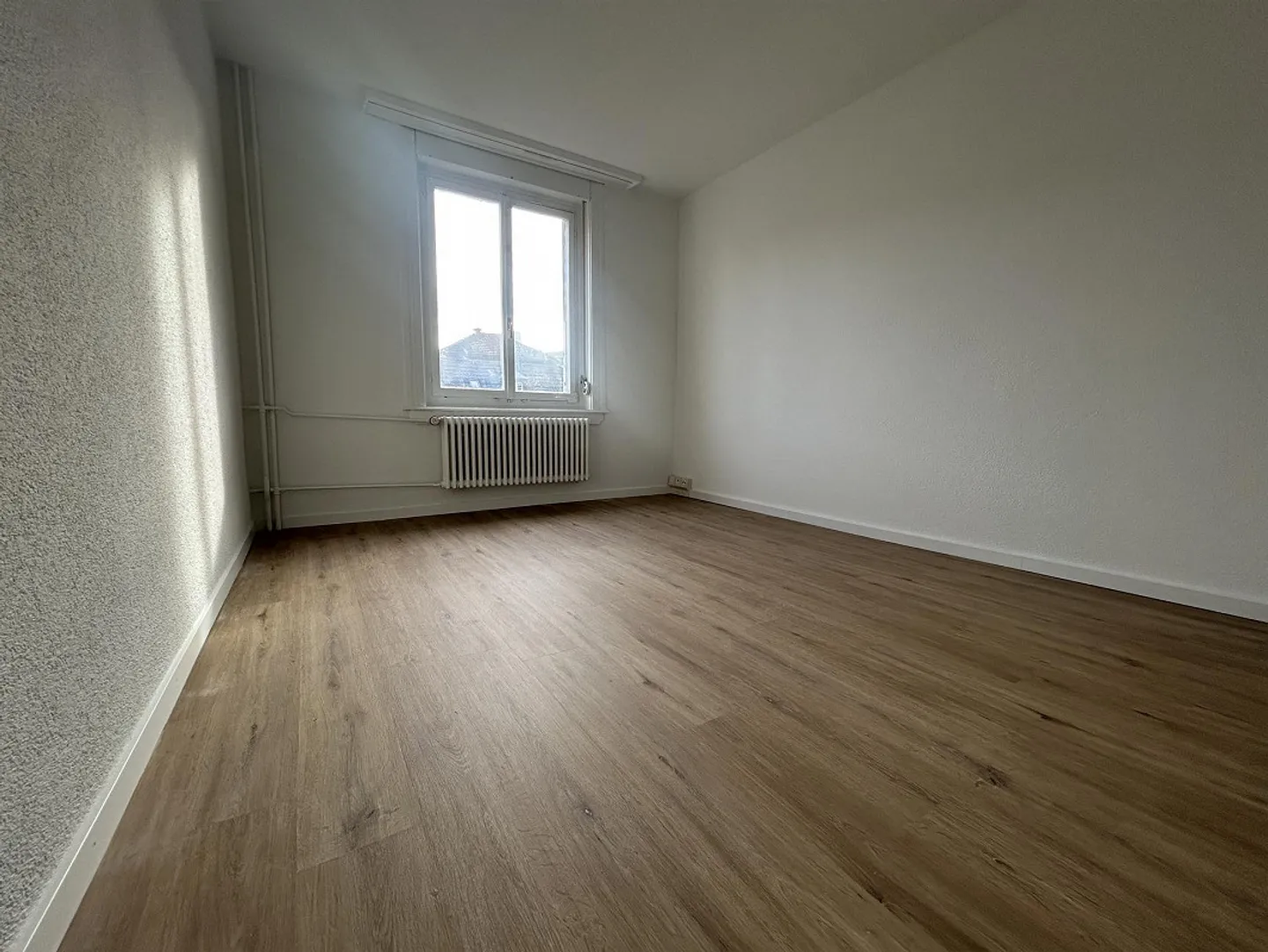 Bellissimo appartamento 4.5 stanze recentemente ristrutturato - Foto 6 di 11