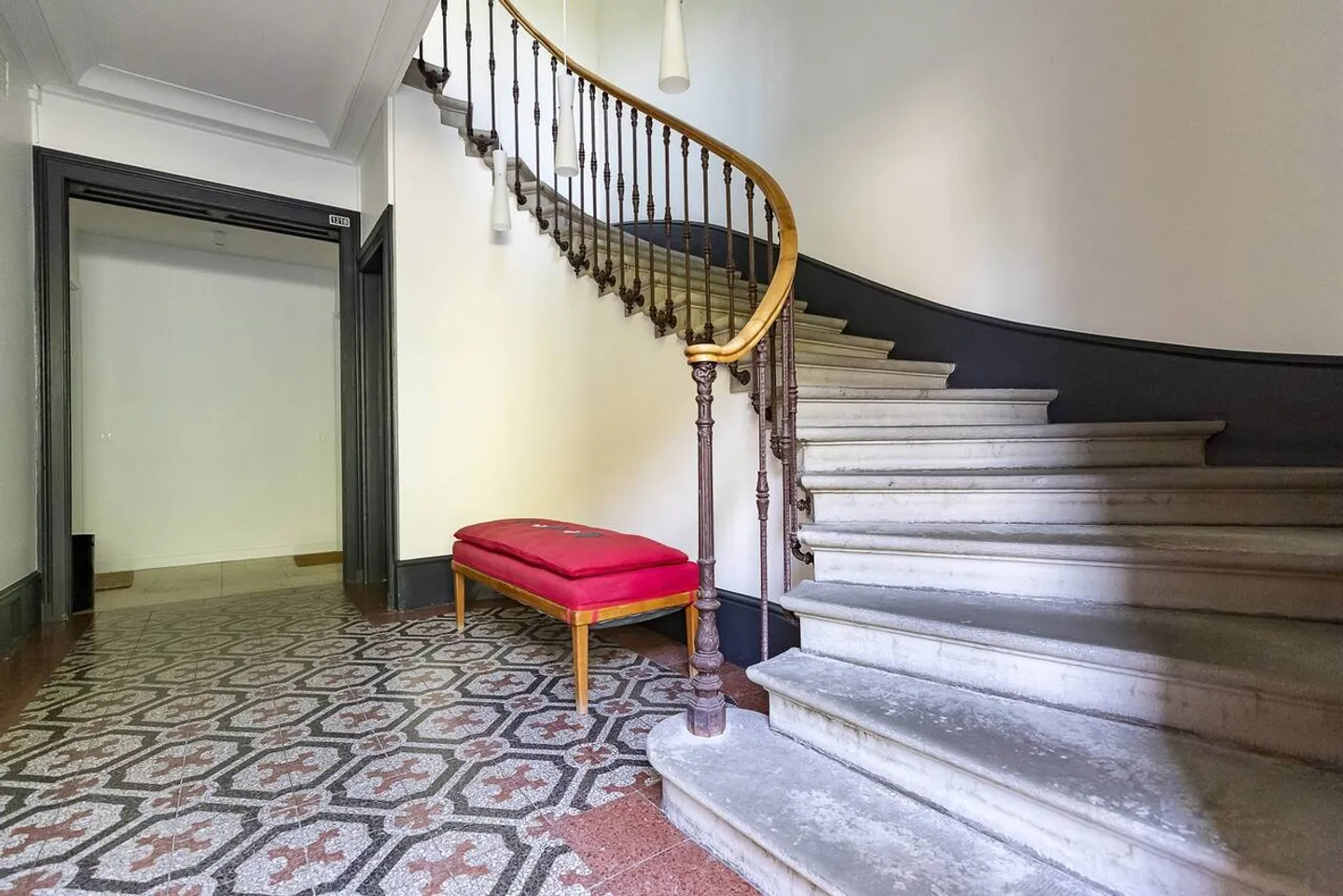 Superbo appartamento 3.5 di 130 m2 - Ultimo piano - Foto 2 di 13