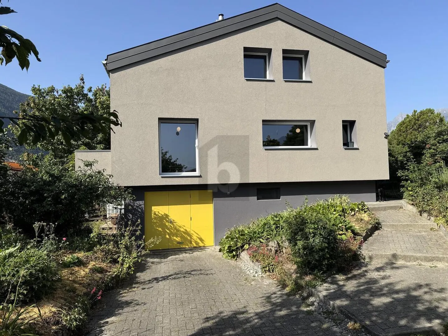 PREISREDUZIERT!!! ZEITLOSE UND STRAHLENDE HELLIGKEIT - Foto 1 von 6