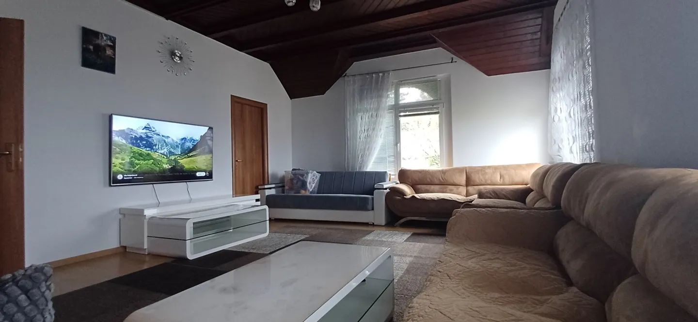 Casa familiare, 2 appartamenti e grande potenziale - Foto 6 di 7