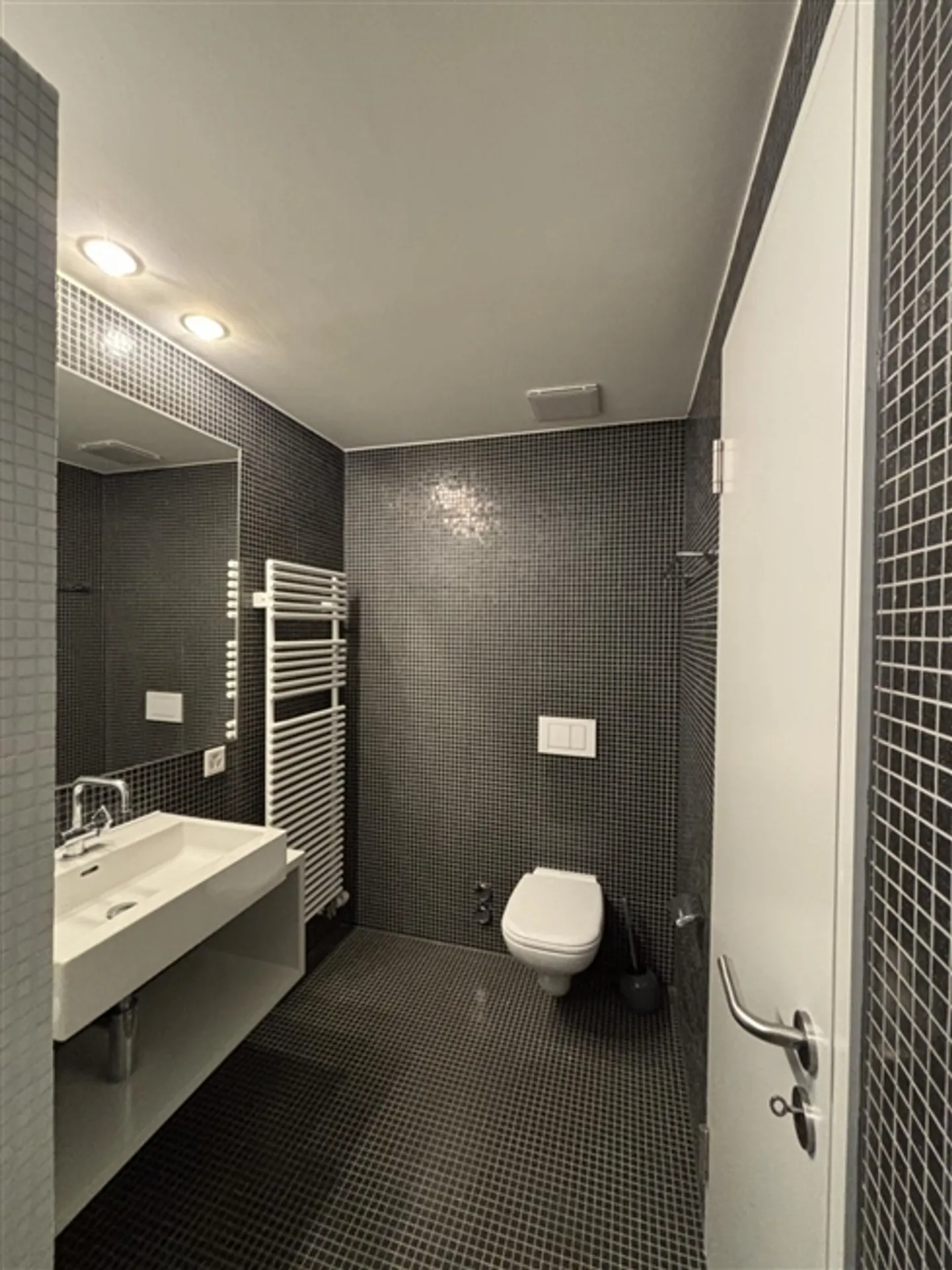 «Büro im Stadtzentrum von Neuenburg» - Foto 9 von 14