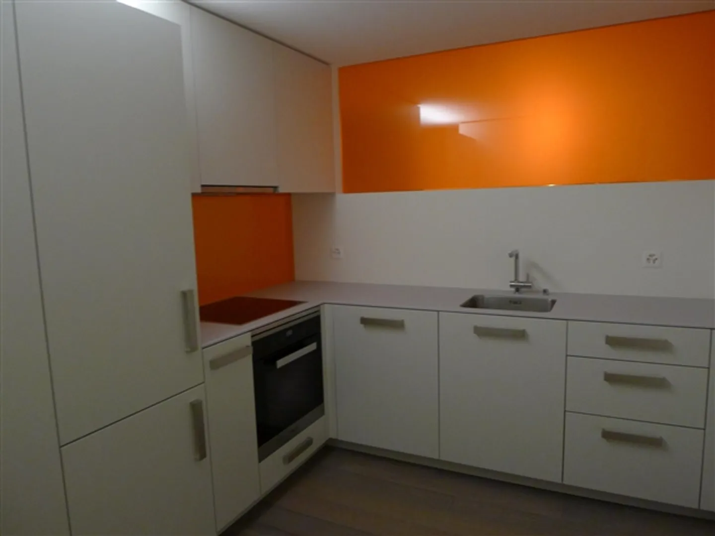 «Büro im Stadtzentrum von Neuenburg» - Foto 10 von 14