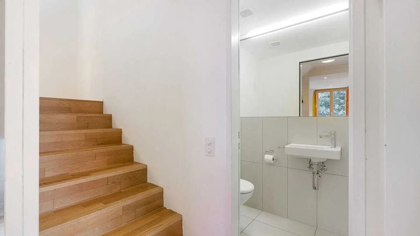 Corner House in Prime Location - Photo 7 of 13