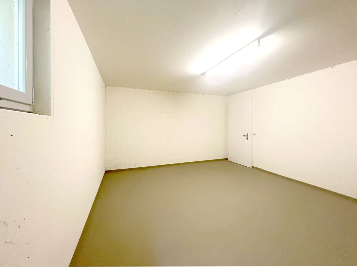 In vendita stanza hobby a Möriken - Foto 2 di 3