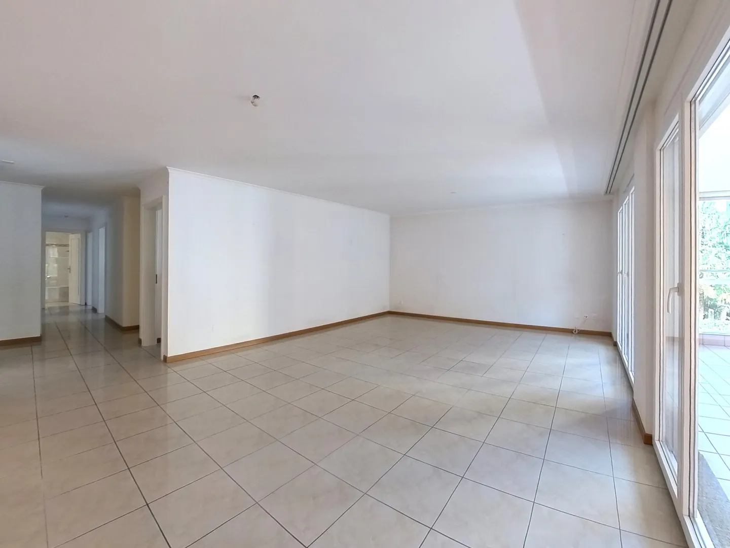 Appartement 4½ pièces avec 3 balcons à Locarno - Photo 2 sur 13