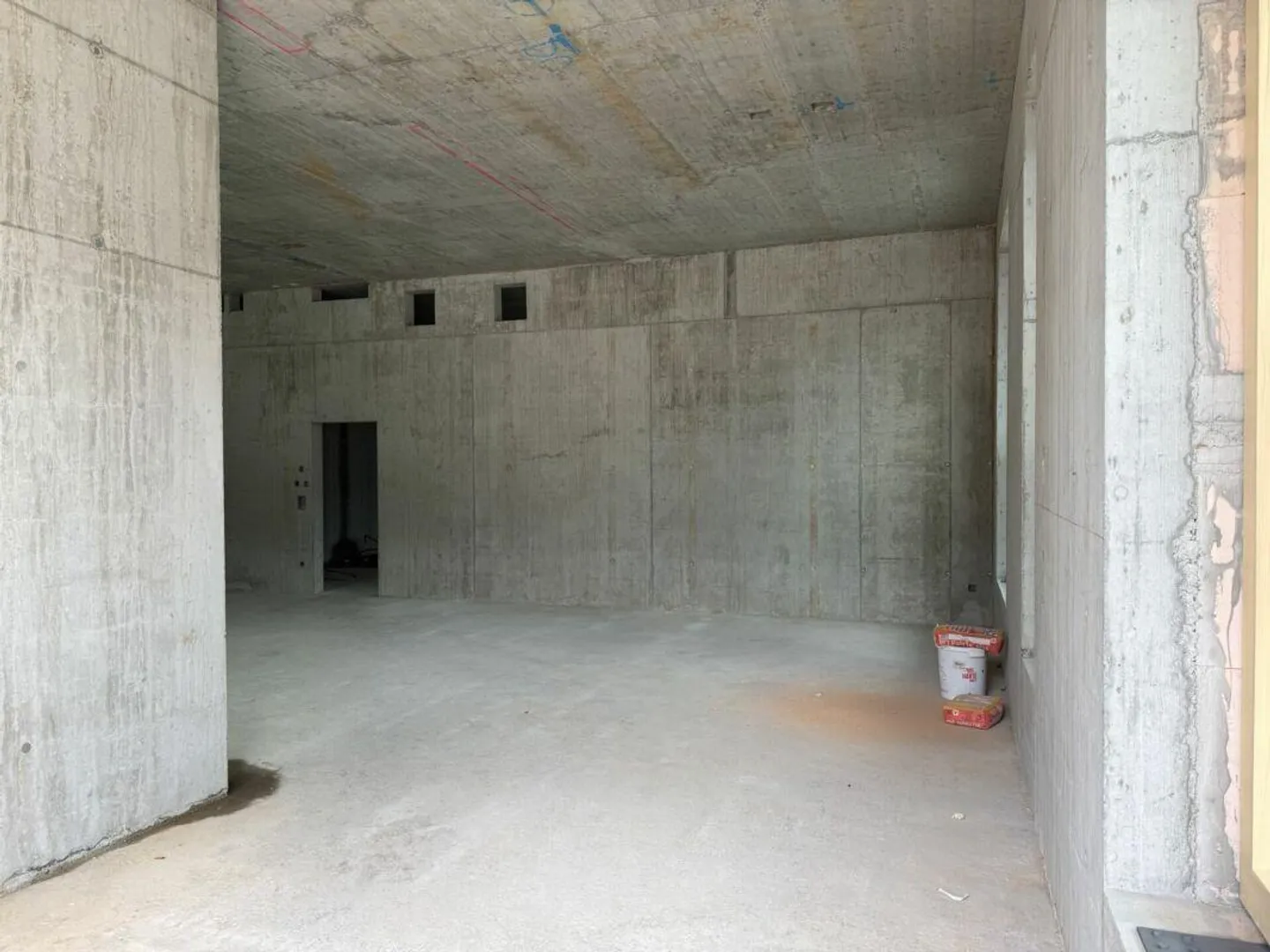 Attraktive Gewerbefläche mit idealem Standort für Ihr Business - Foto 7 di 8