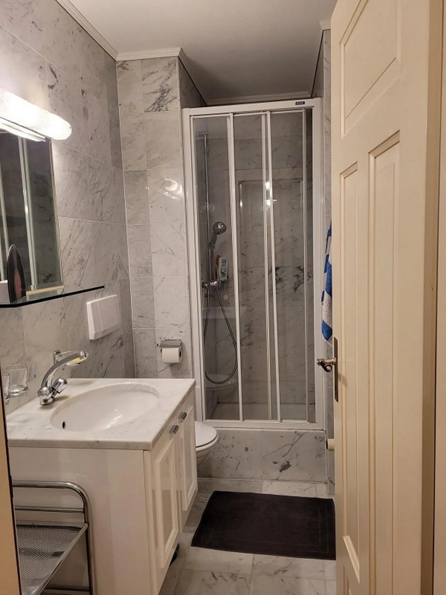 Exclusive 4.0-room apartment in a historic building at Rosenberg - Photo 10 of 10