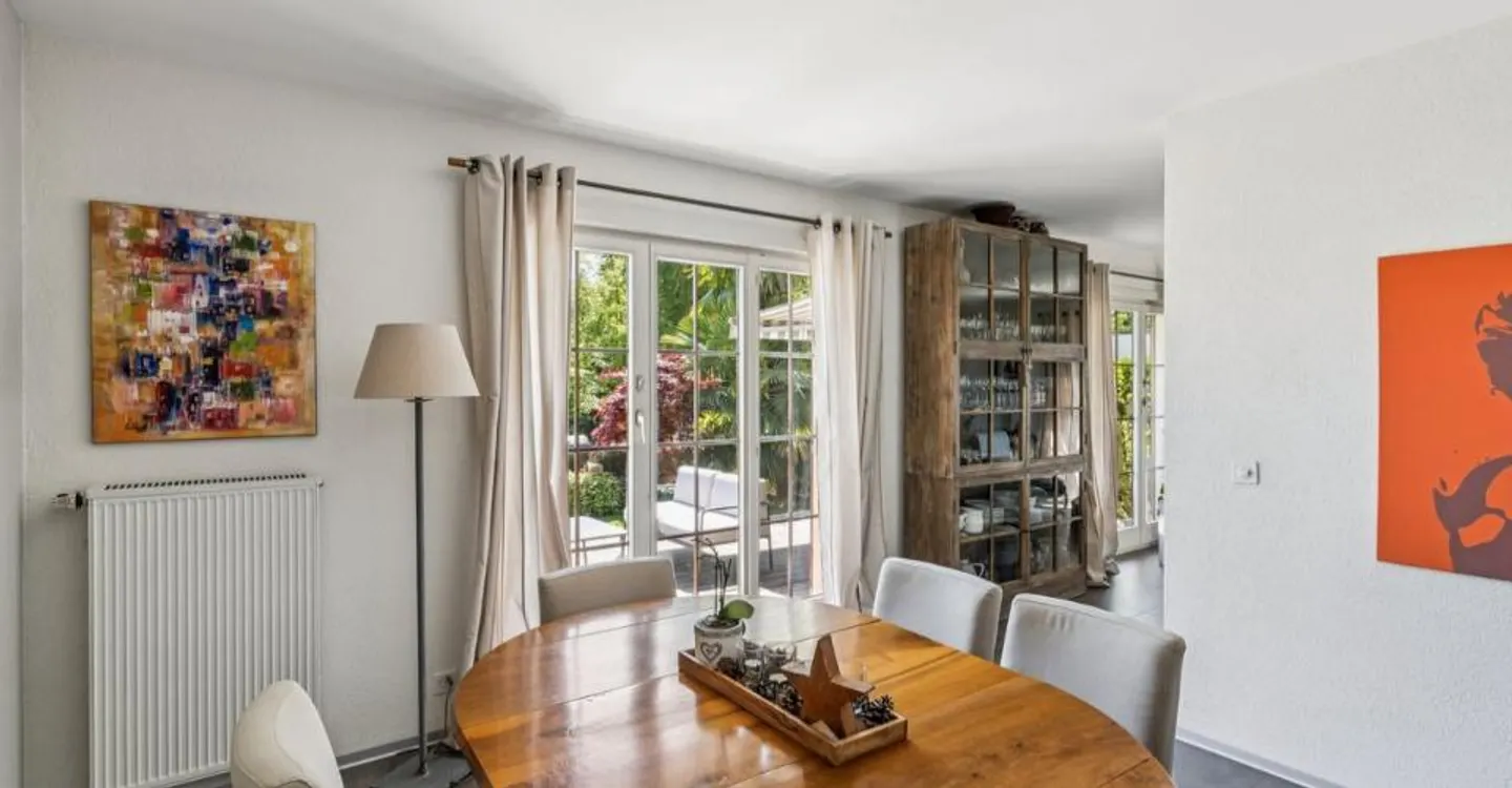 Villa mit atemberaubendem Seeblick in einer begehrten Gegend in Bevaix - Foto 4 von 12