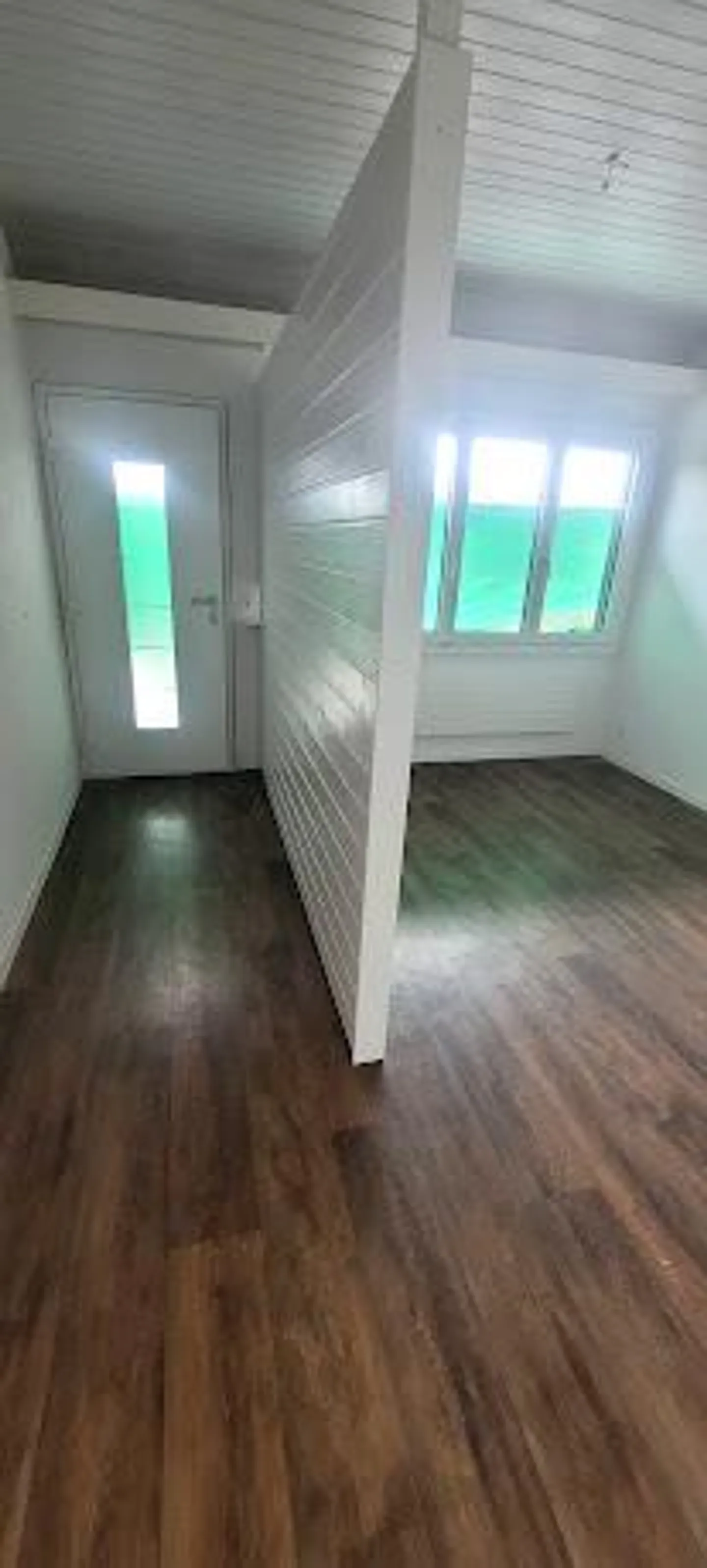 Charming, bright and renovated 2-room apartment - Photo 4 of 7