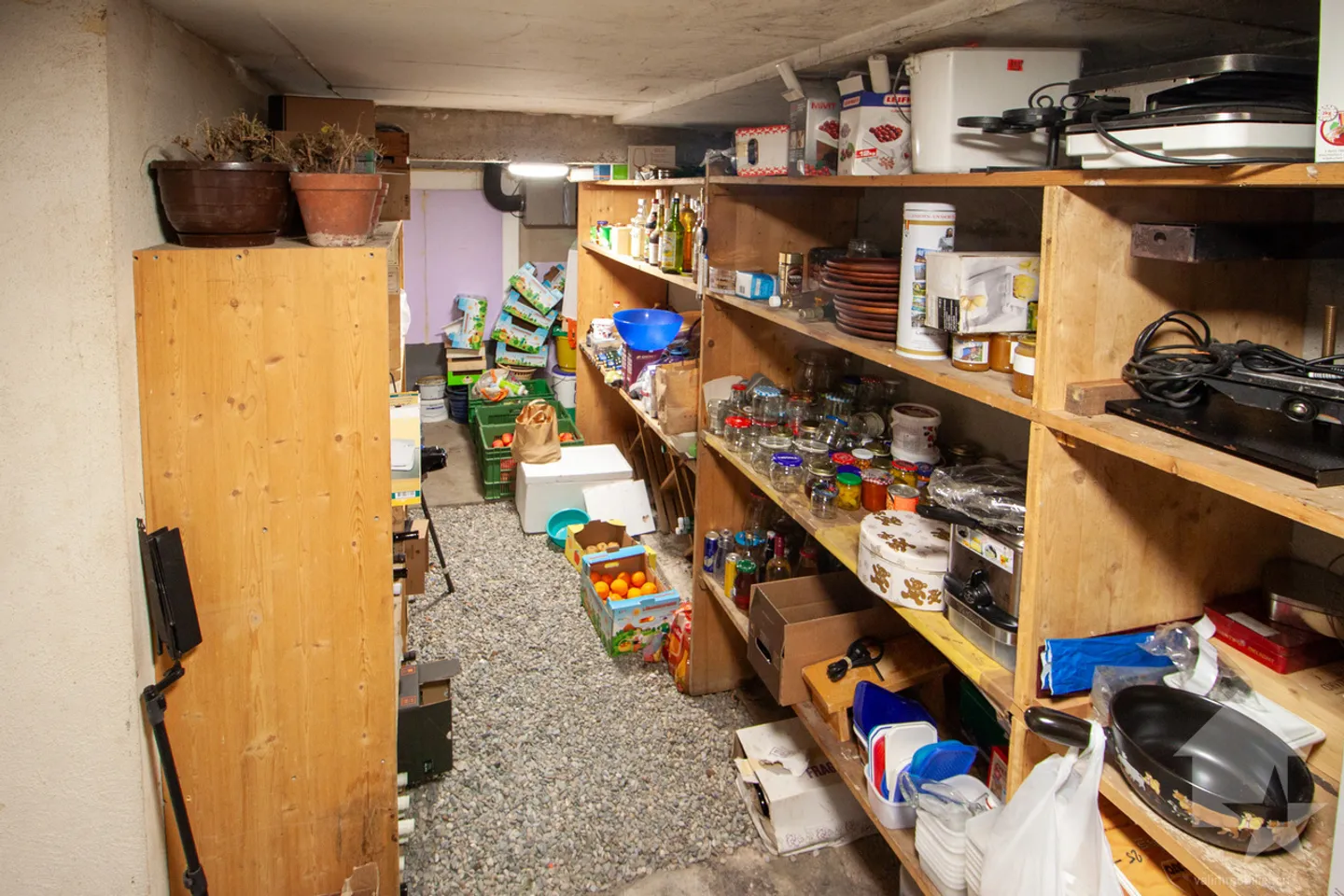 220 m2 Villa in the municipality of Aproz with a 135 m2 workshop - Photo 29 of 53