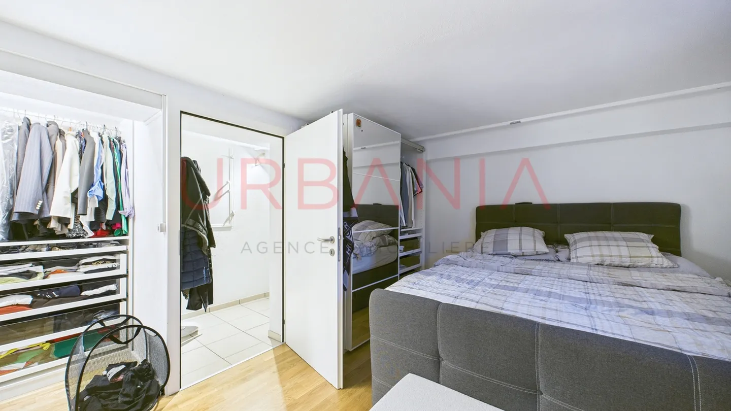 Villa rénovée avec double logement - Photo 8 sur 11