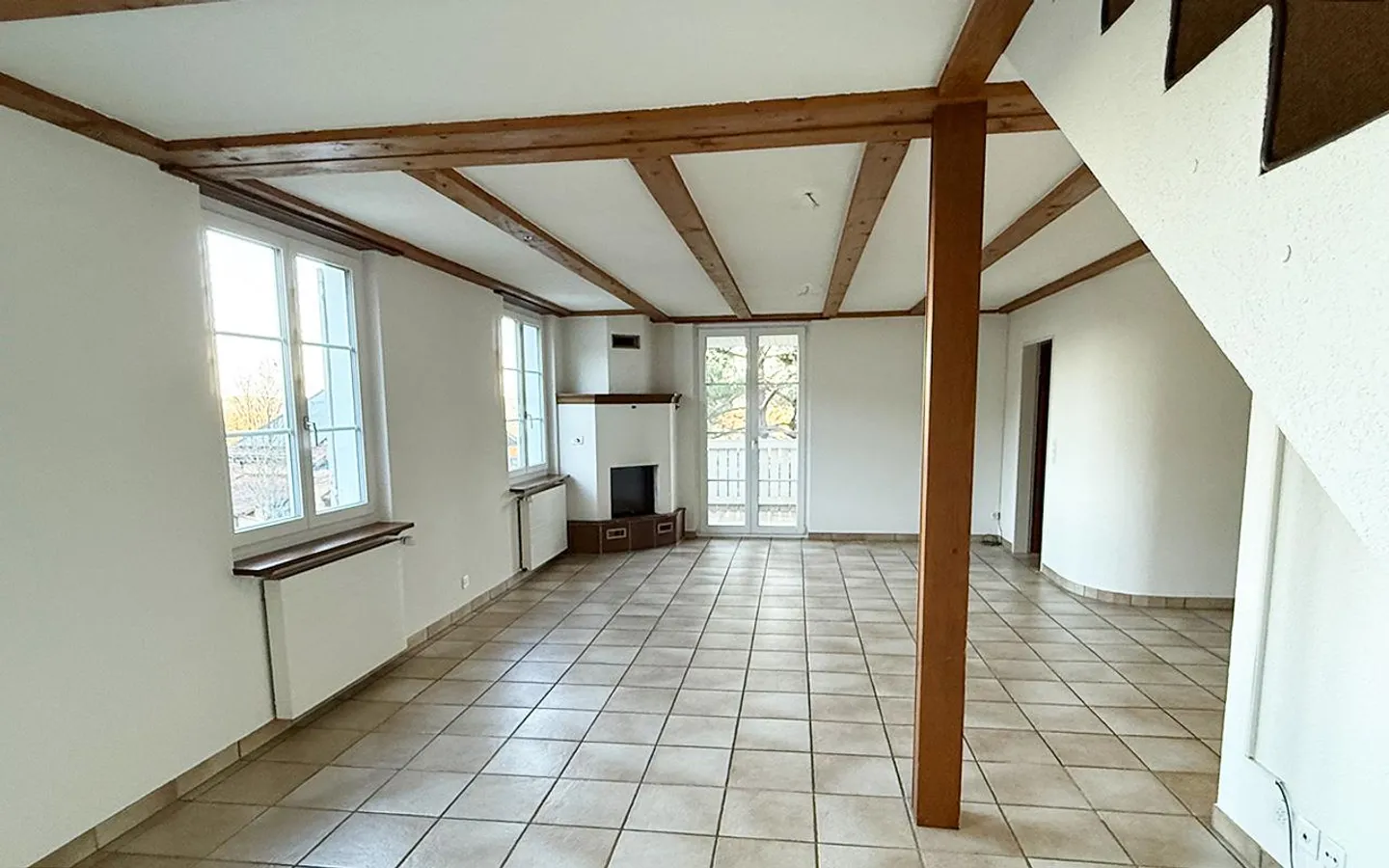 5.5 Room Apartment with Covered Balcony in Nuglar St. Pantaleon - Photo 3 of 13