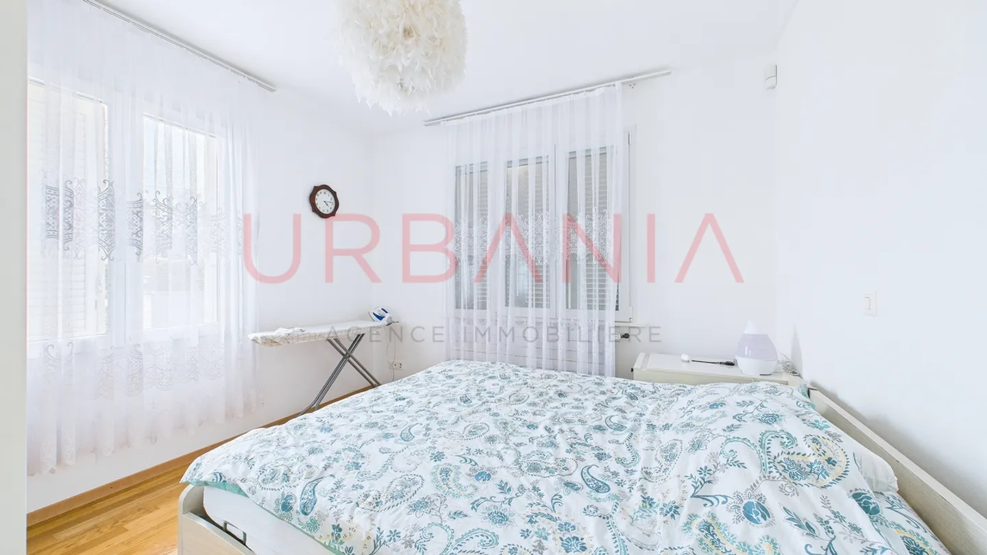 Villa rénovée avec double logement - Photo 6 sur 11