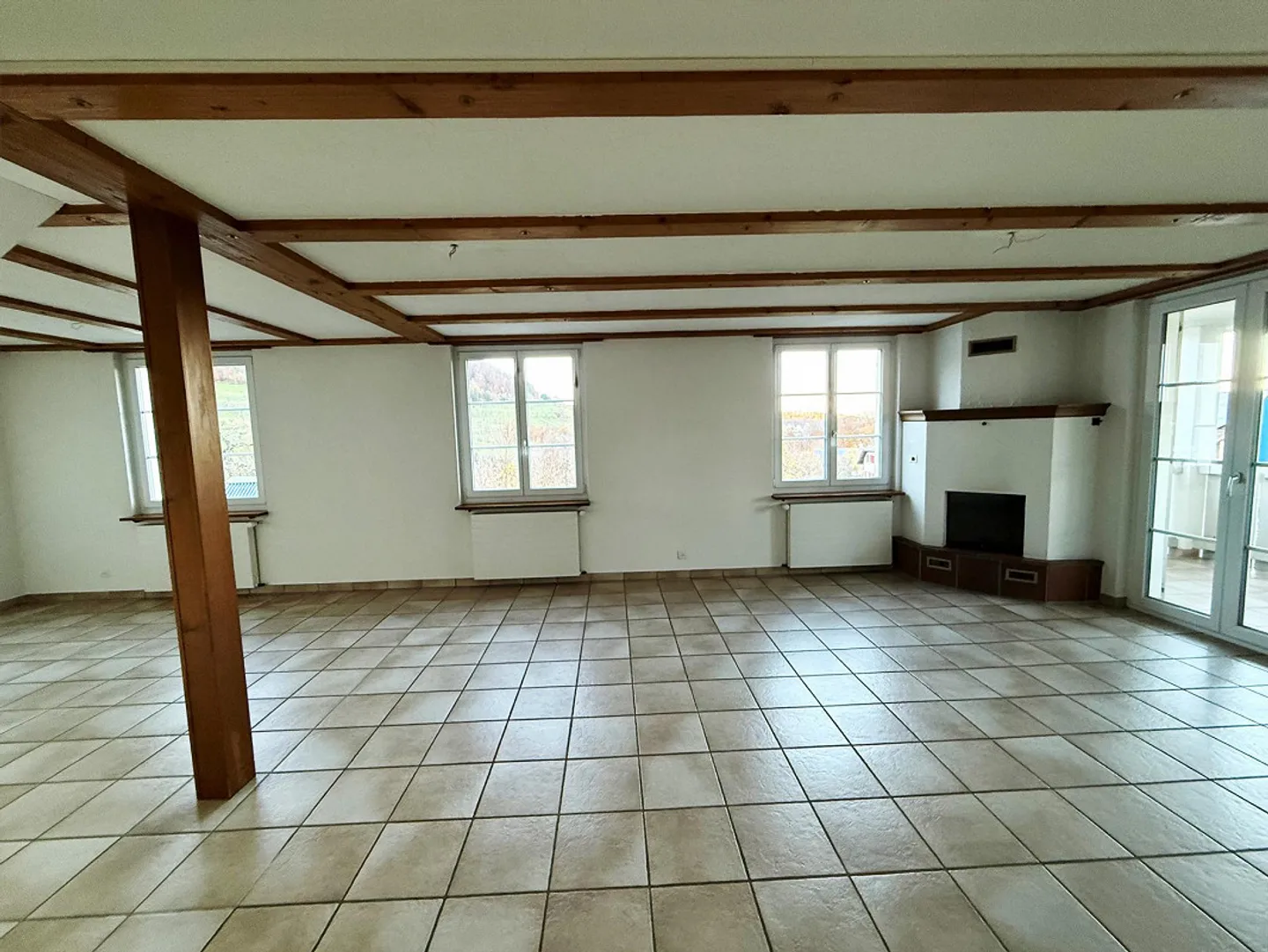 5.5 Room Apartment with Covered Balcony in Nuglar St. Pantaleon - Photo 4 of 13
