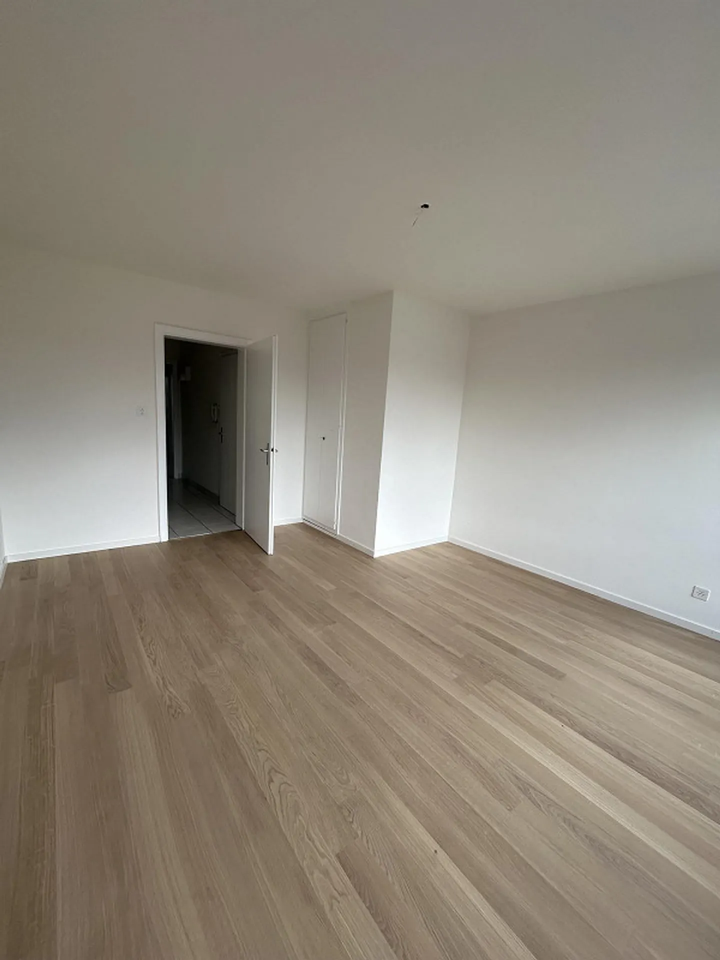 Appartement 1 pièce au 4ème étage - Photo 2 sur 7