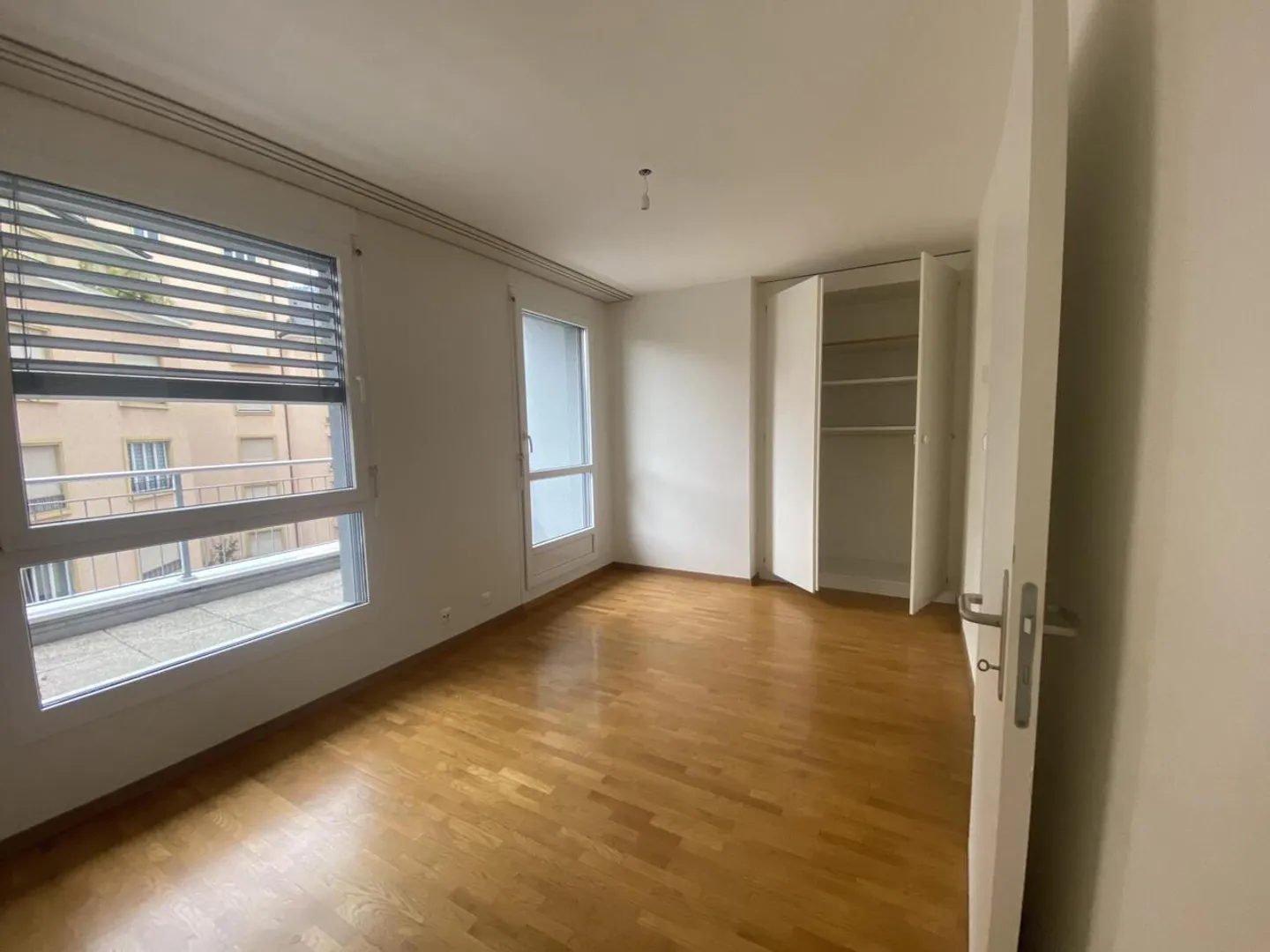Wunderschöner Duplex mit 4,5 Zimmern zur Miete in Neuchâtel - Foto 6 von 9