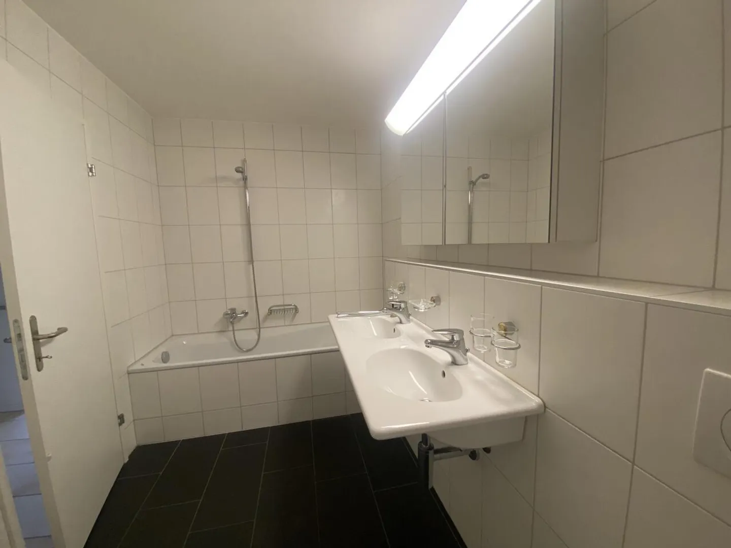 Wunderschöner Duplex mit 4,5 Zimmern zur Miete in Neuchâtel - Foto 9 von 9