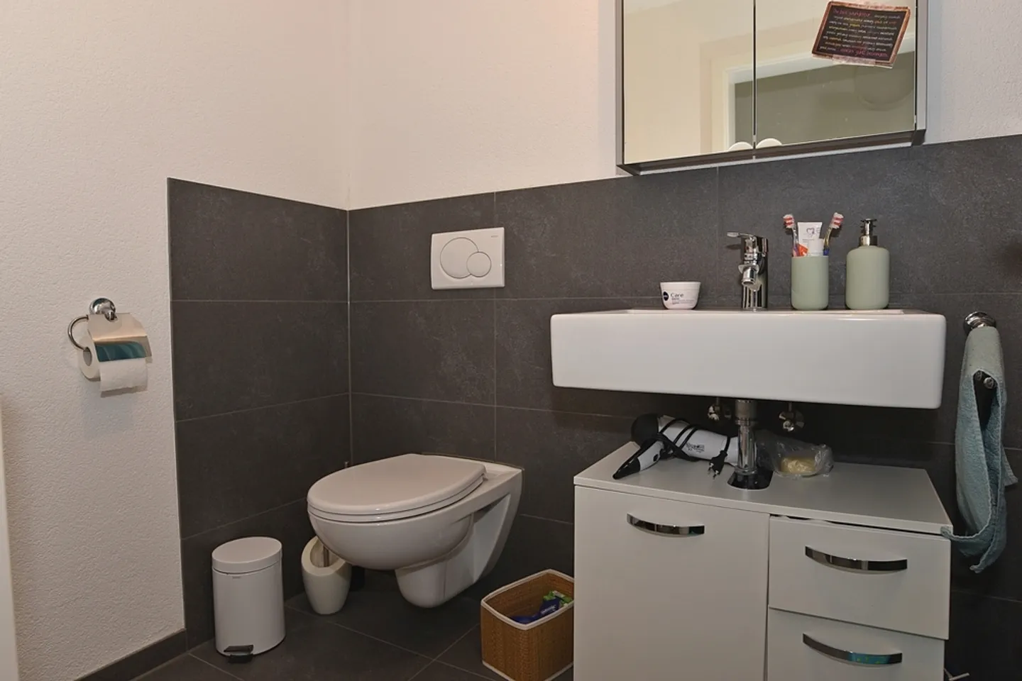 Moderno appartamento mansardato di 3,5 locali in buona posizione - Foto 12 di 15