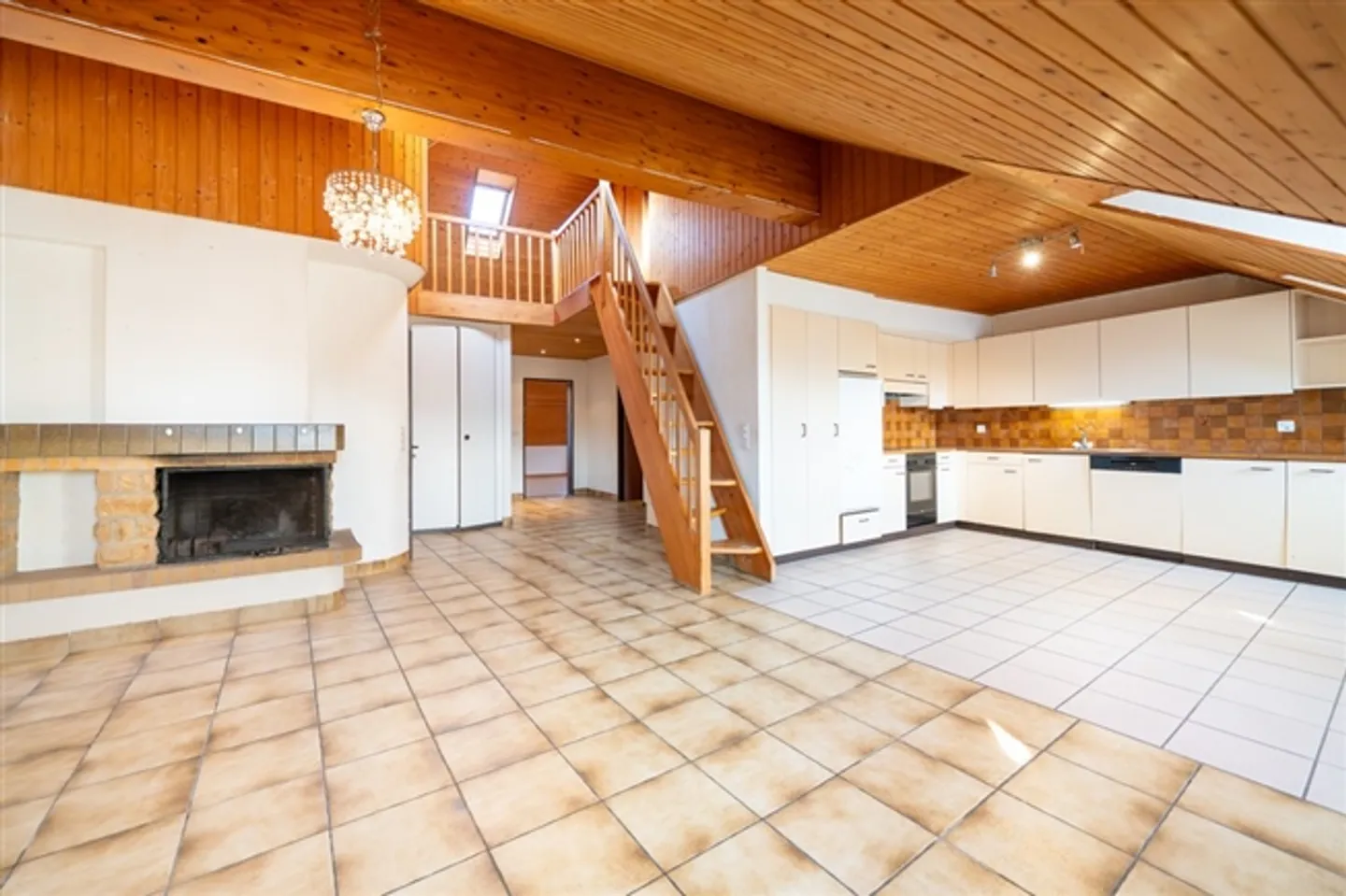 In affitto - Magnifico appartamento di 4,5 stanze a Lucens (Grand du 5B) - Foto 2 di 12