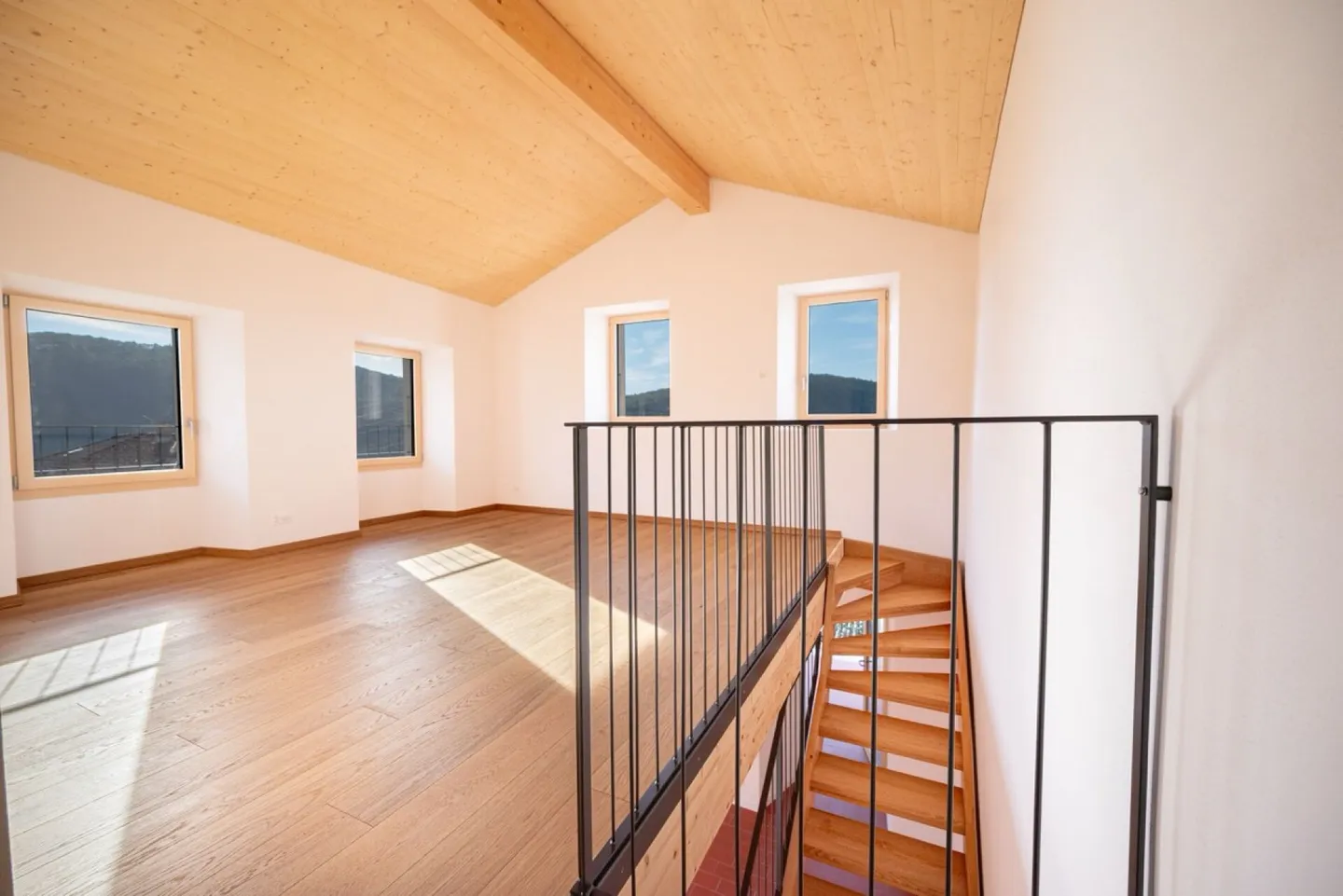 Splendido e luminoso duplex appena rinnovato - Foto 2 di 12